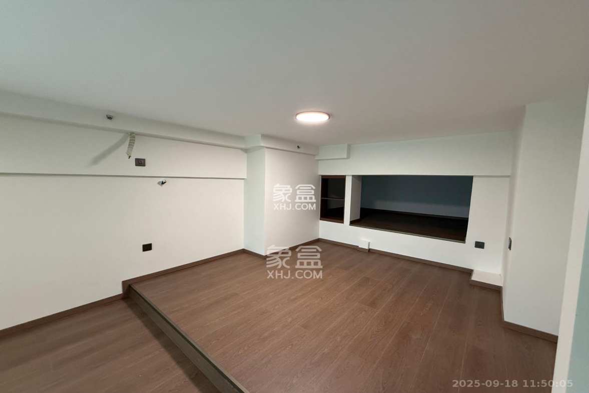 绿地V岛 1室1厅1卫 2500.0元/月 绿地V岛 1室1厅1卫 2500.0元/月室内图