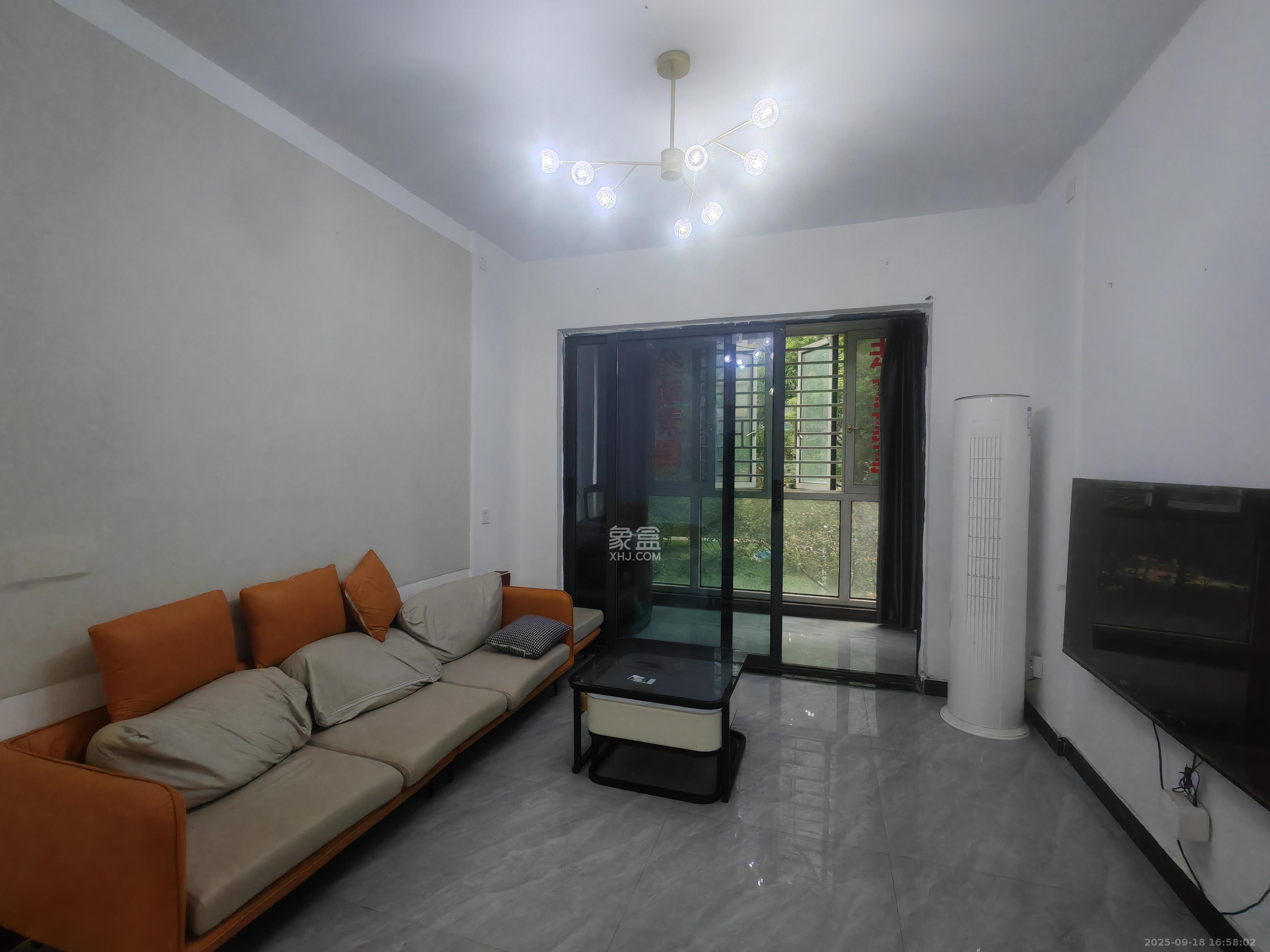 恒基凯旋门三期 3室2厅1卫 2400.0元/月 恒基凯旋门三期 3室2厅1卫 2400.0元/月室内图