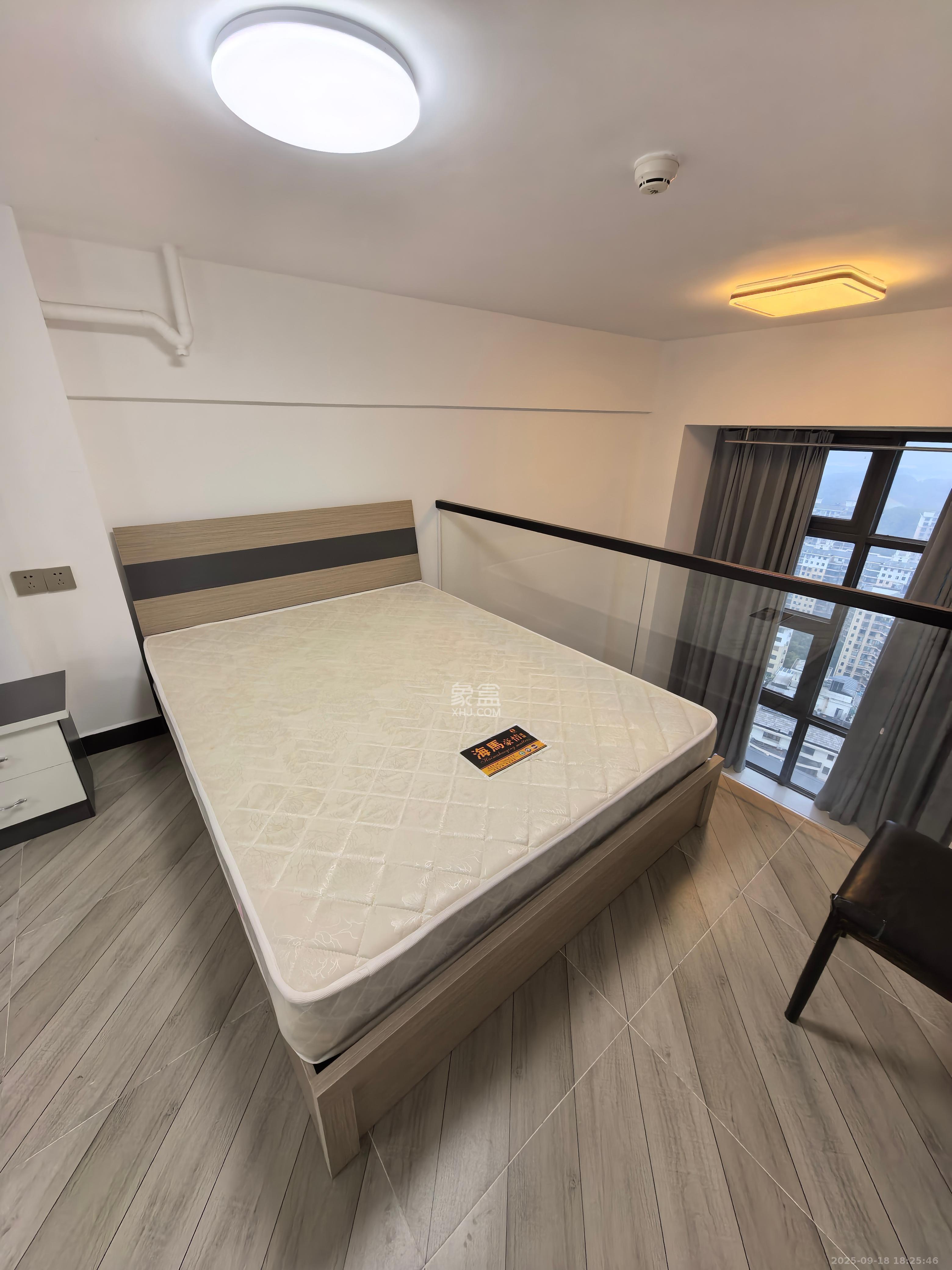 弘坤云寓  1室1厅1卫    2500.0元/月室内图