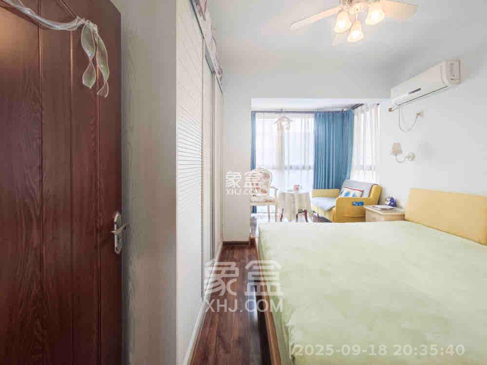 湘府十城（汇财御景湾新寓,汇财国际）  4室2厅2卫    2700.0元/月室内图