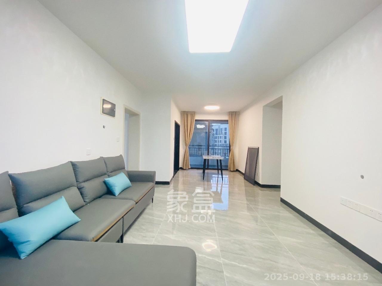 保利麓谷林语E区  3室2厅1卫    2300.0元/月