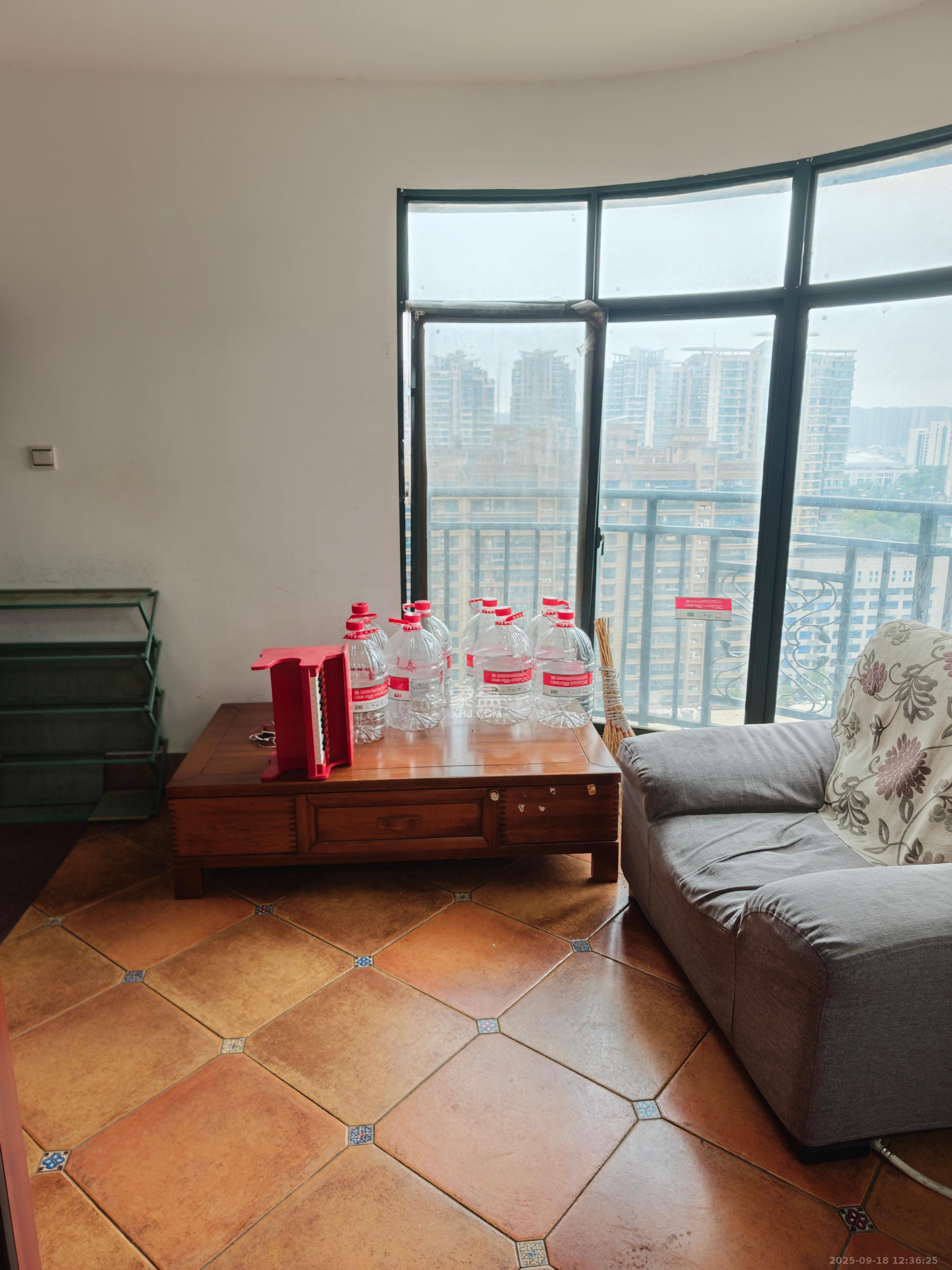 永祺西京  4室2厅2卫    4200.0元/月室内图