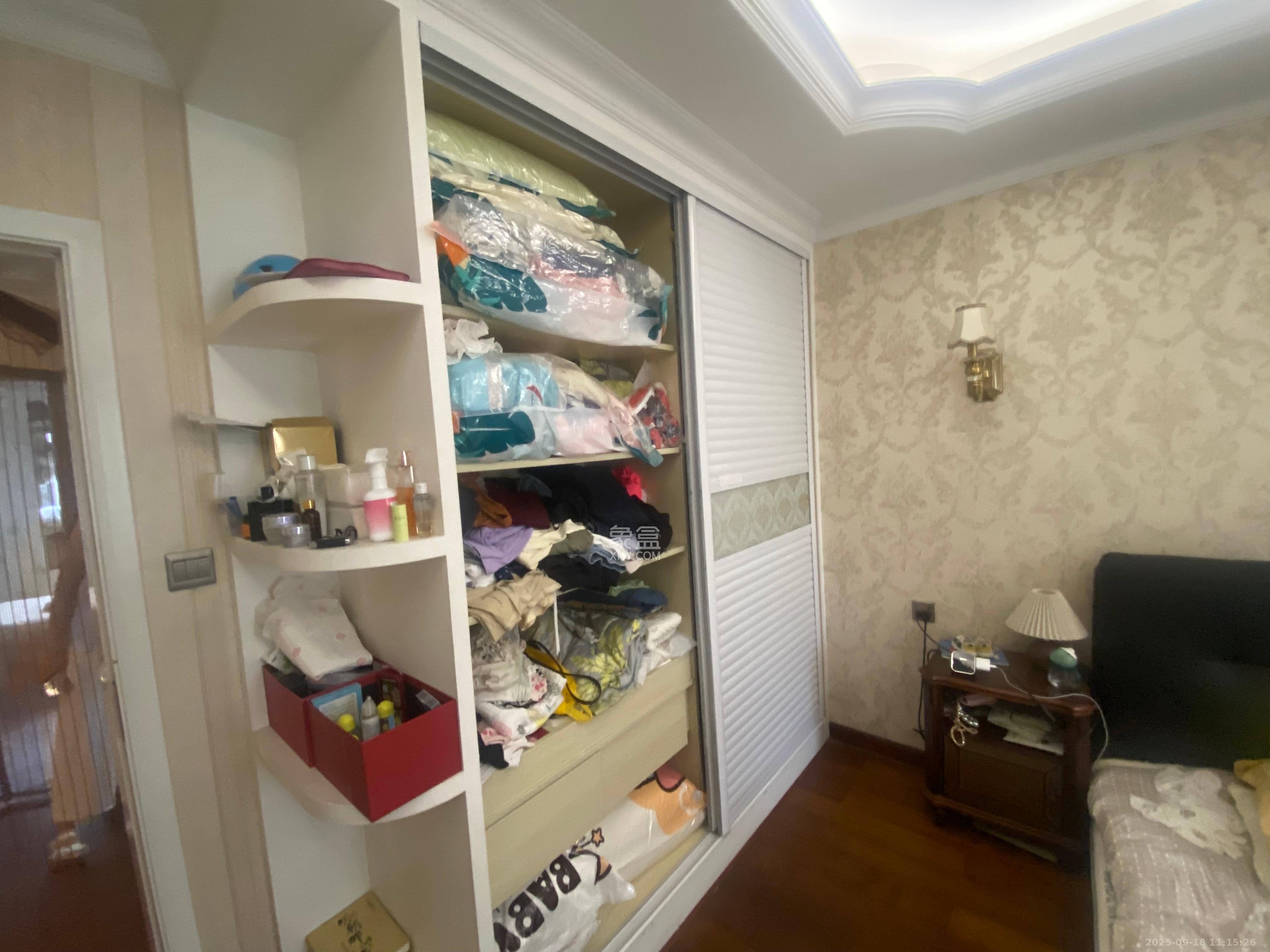 山语城二期  2室1厅1卫    2000.0元/月 山语城二期  2室1厅1卫    2000.0元/月室内图