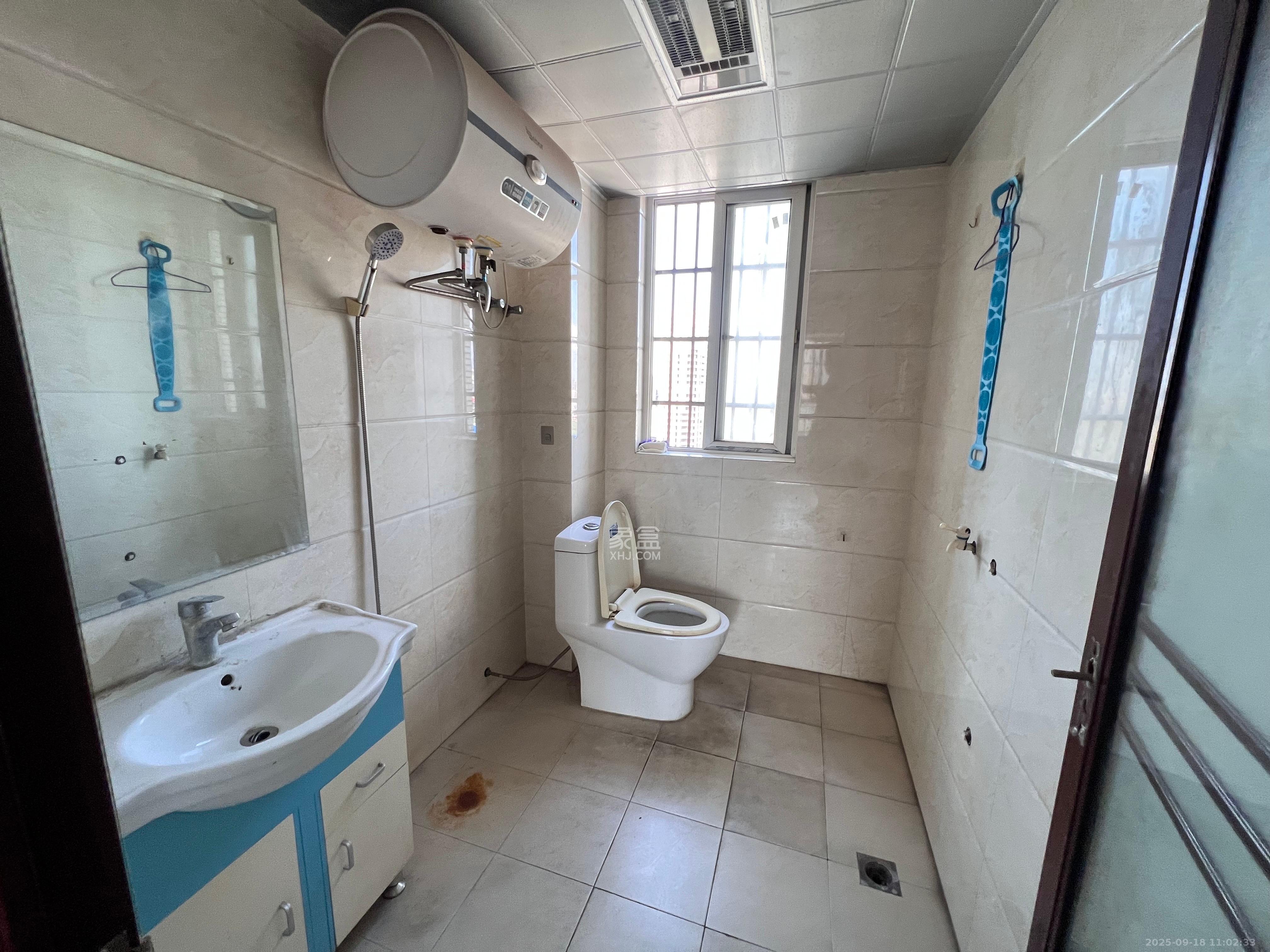 时代星城  3室2厅2卫    1900.0元/月室内图