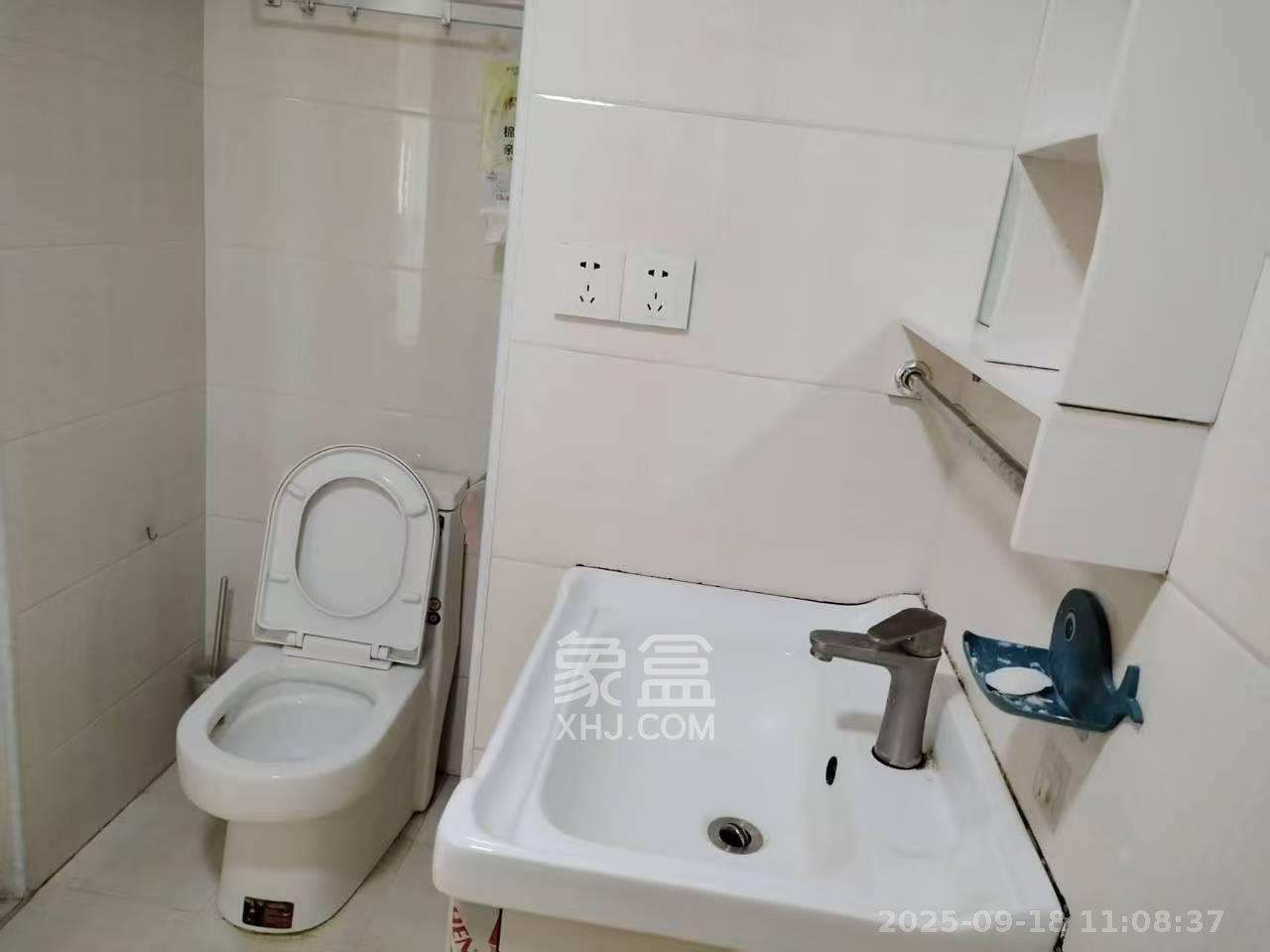 协信星澜汇  1室1厅1卫    1800.0元/月室内图