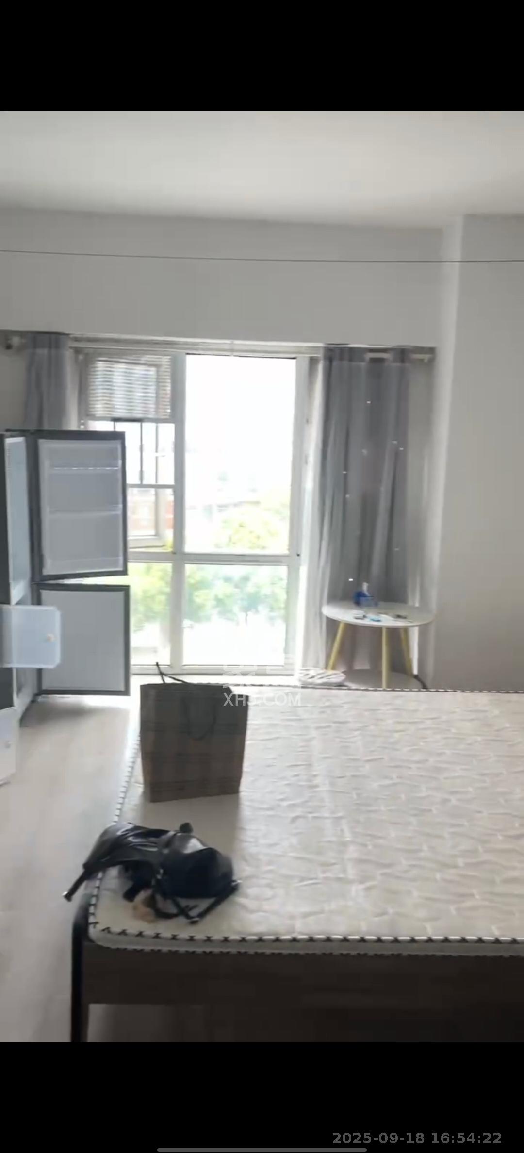 COCO蜜城 1室1厅1卫 1300.0元/月 COCO蜜城 1室1厅1卫 1300.0元/月室内图