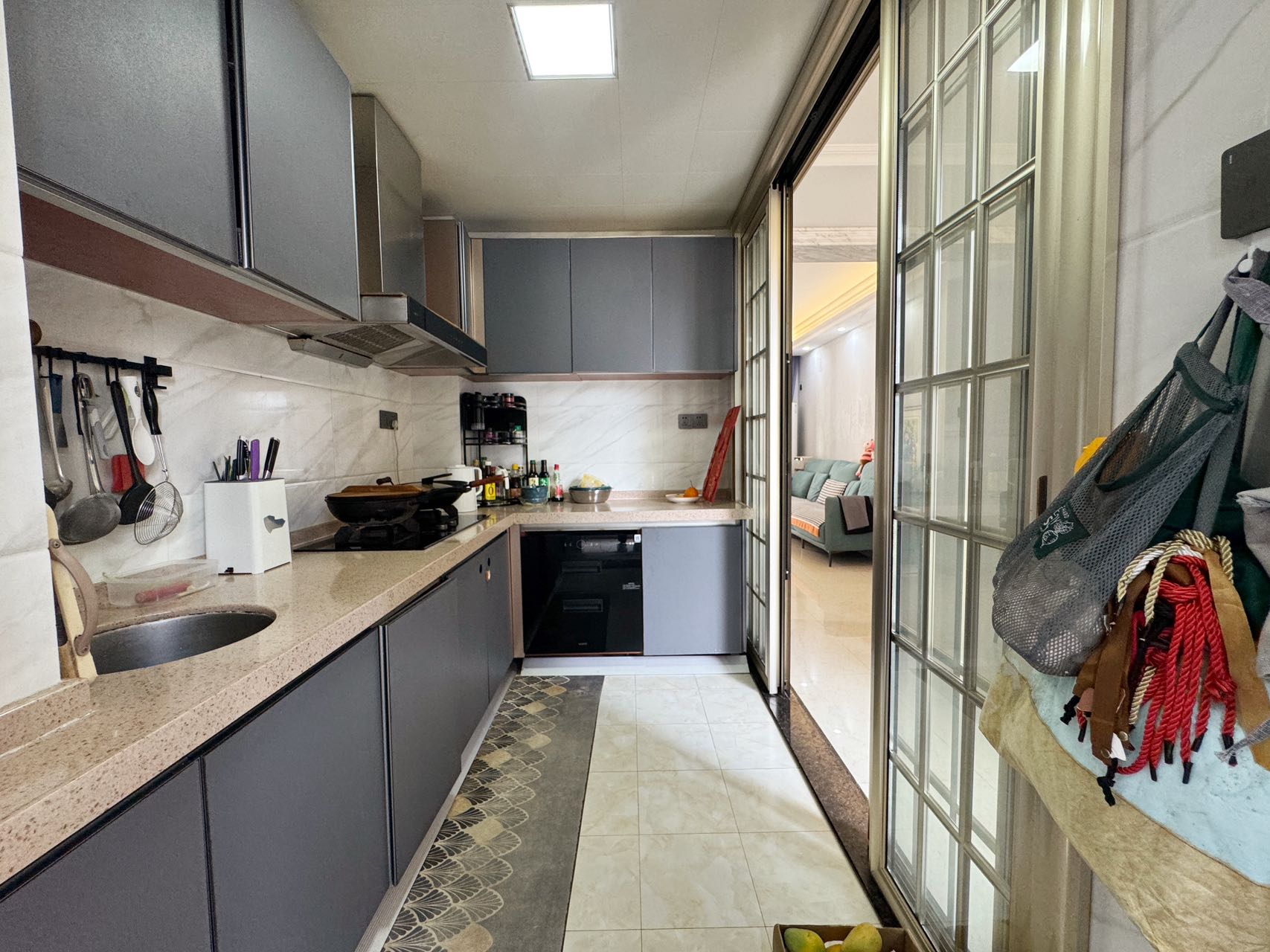 锦地翰城二期  3室2厅2卫    160.0万 锦地翰城二期  3室2厅2卫    160.0万室内图