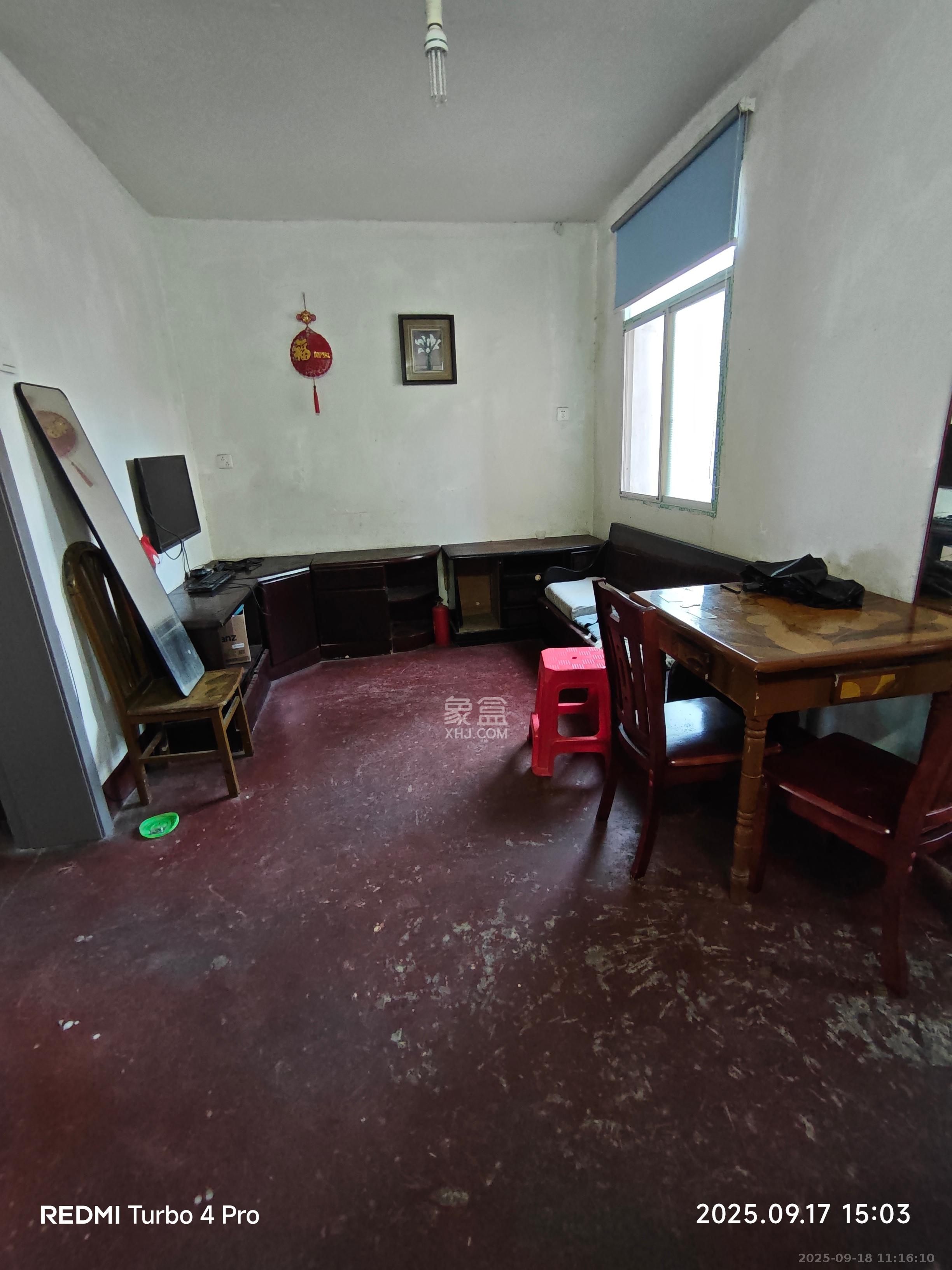 望月湖小区六片(湖中社区六片小区) 2室1厅1卫 1300.0元/月 望月湖小区六片(湖中社区六片小区) 2室1厅1卫 1300.0元/月室内图