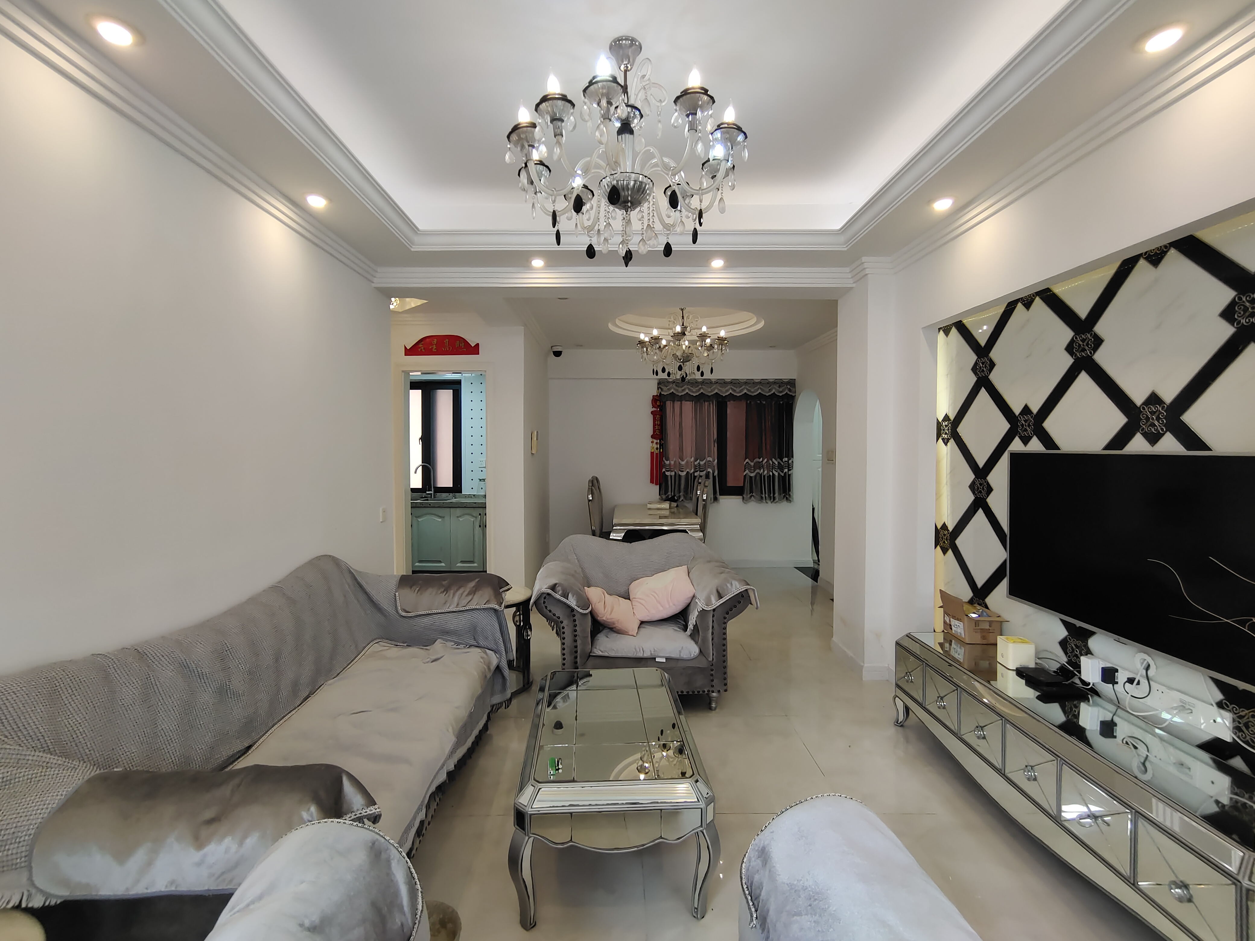 星华佳园 3室2厅1卫 4200.0元/月 星华佳园 3室2厅1卫 4200.0元/月室内图