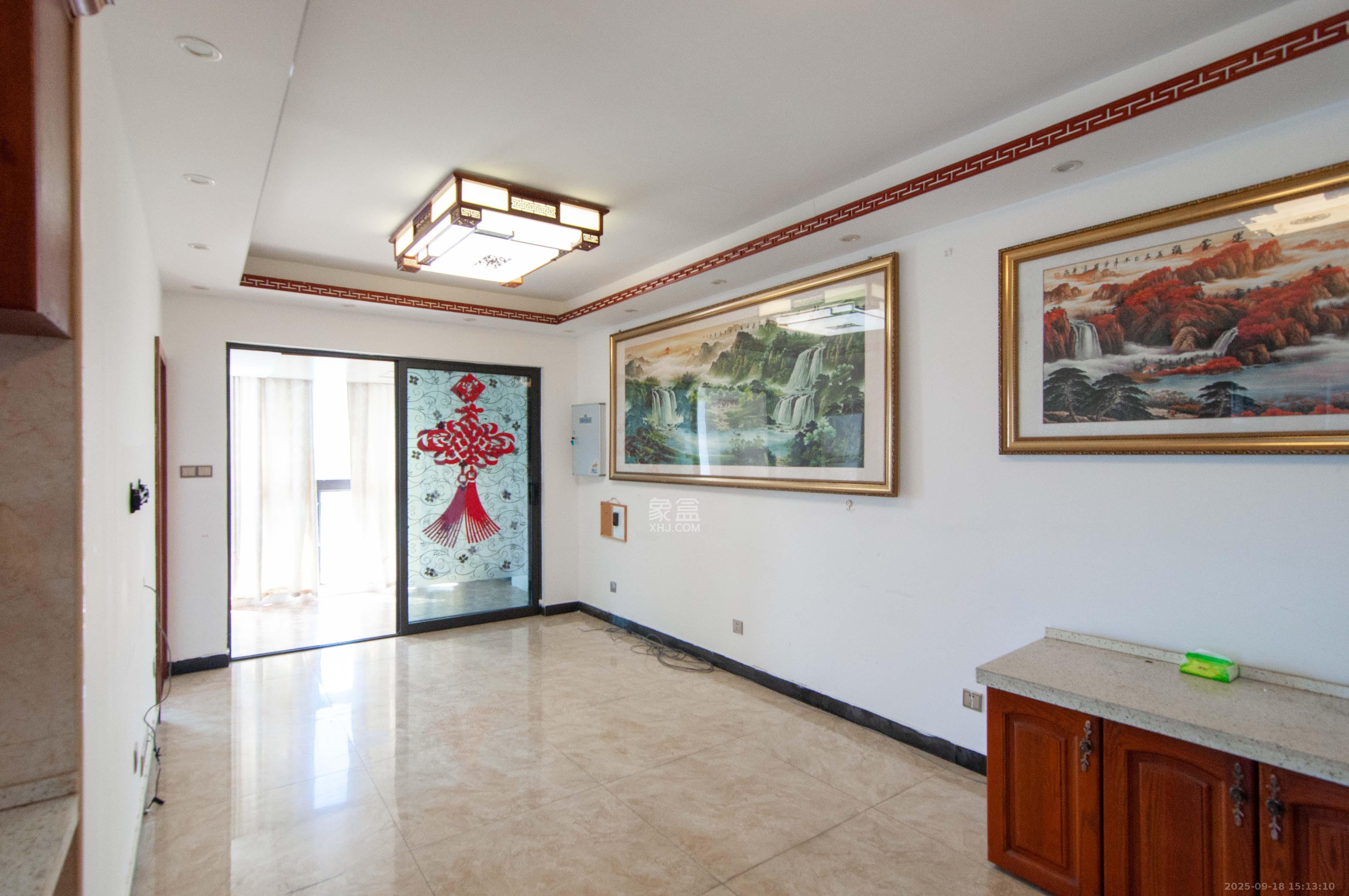 中一九骏(枫桥苑) 2室1厅1卫 55.0万 中一九骏(枫桥苑) 2室1厅1卫 55.0万客厅