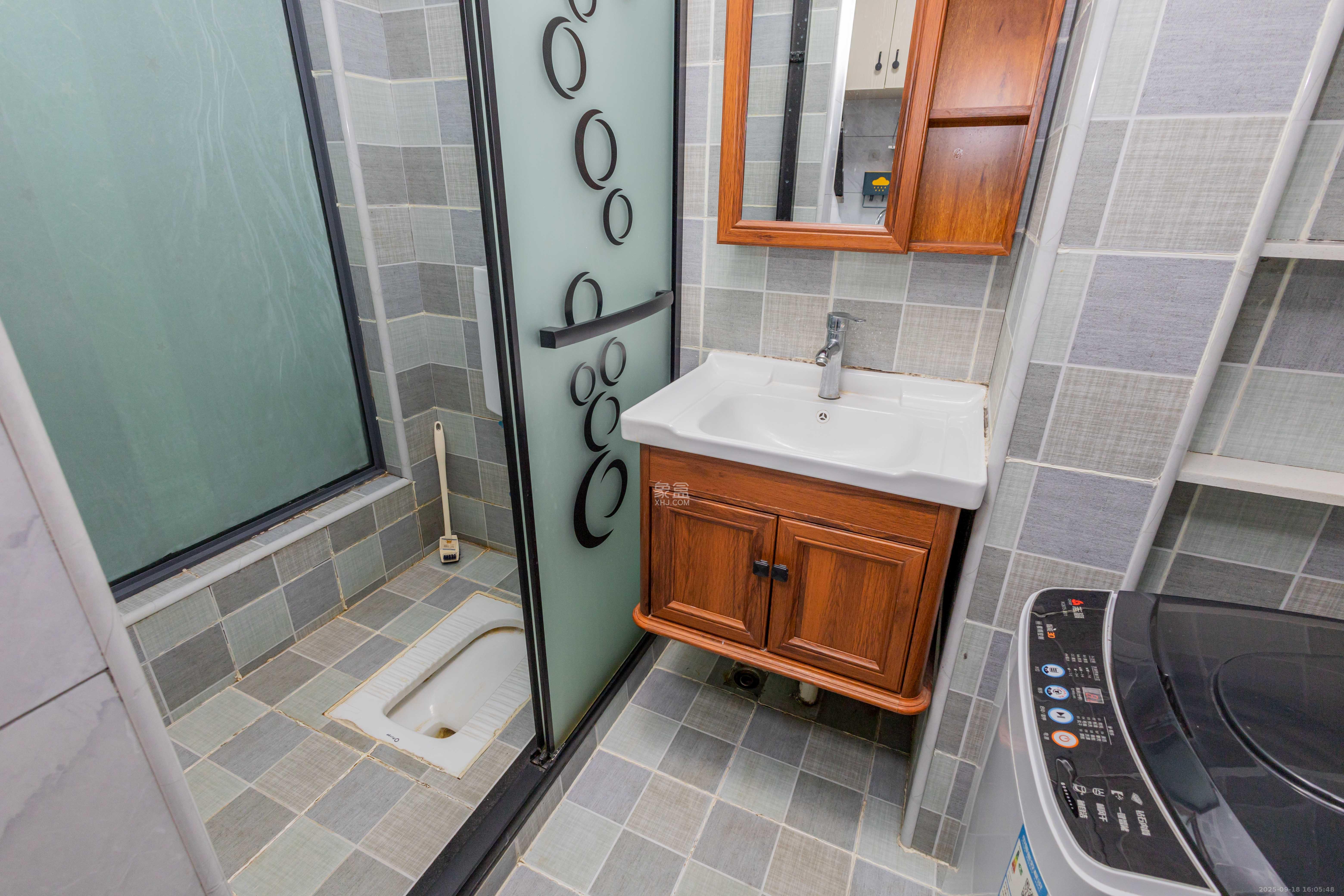 君合新城玺樾  1室1厅1卫    13.0万 君合新城玺樾  1室1厅1卫    13.0万卫生间