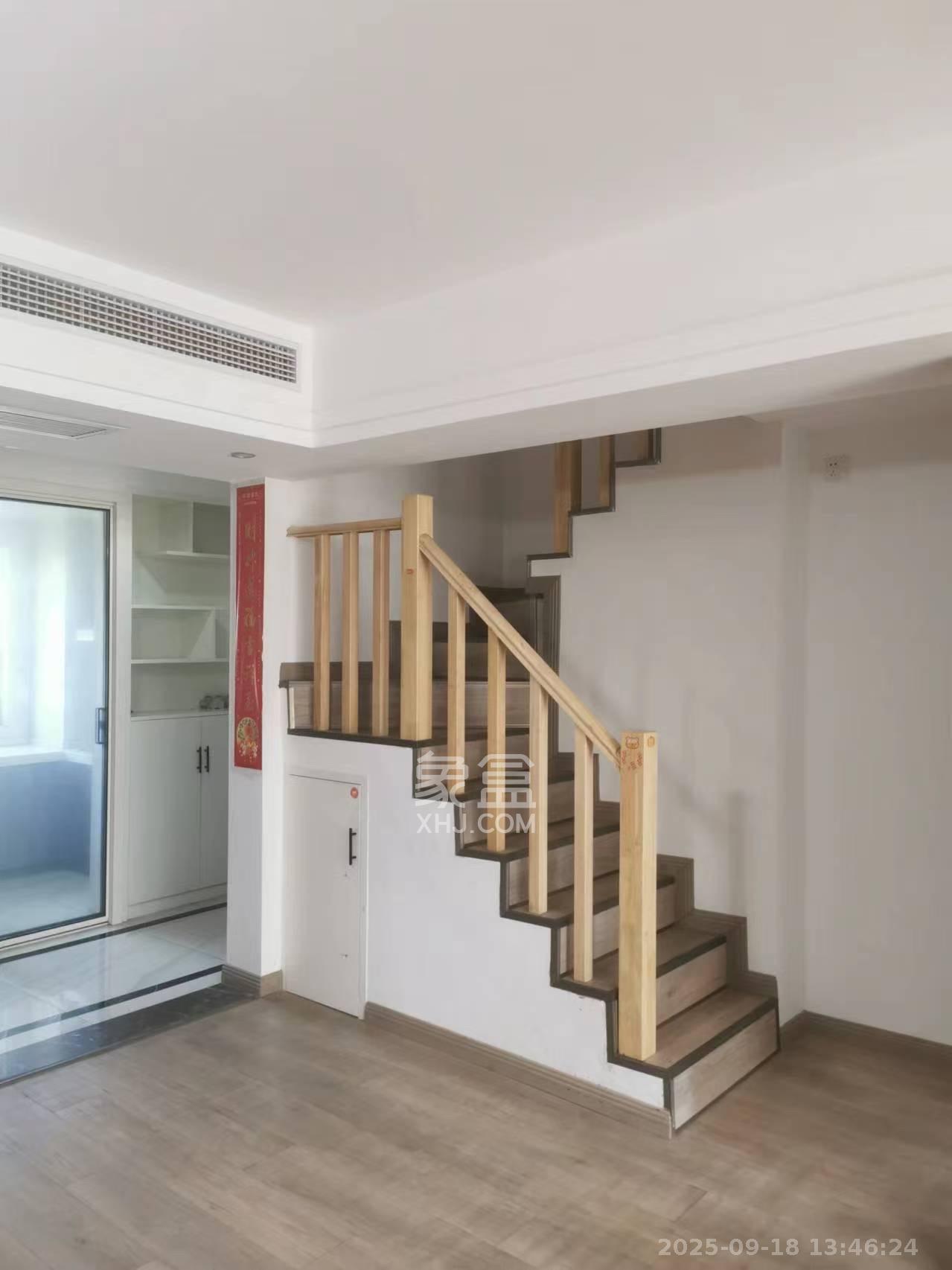 梅溪正荣府 4室2厅2卫 3700.00元/月 梅溪正荣府 4室2厅2卫 3700.00元/月室内图