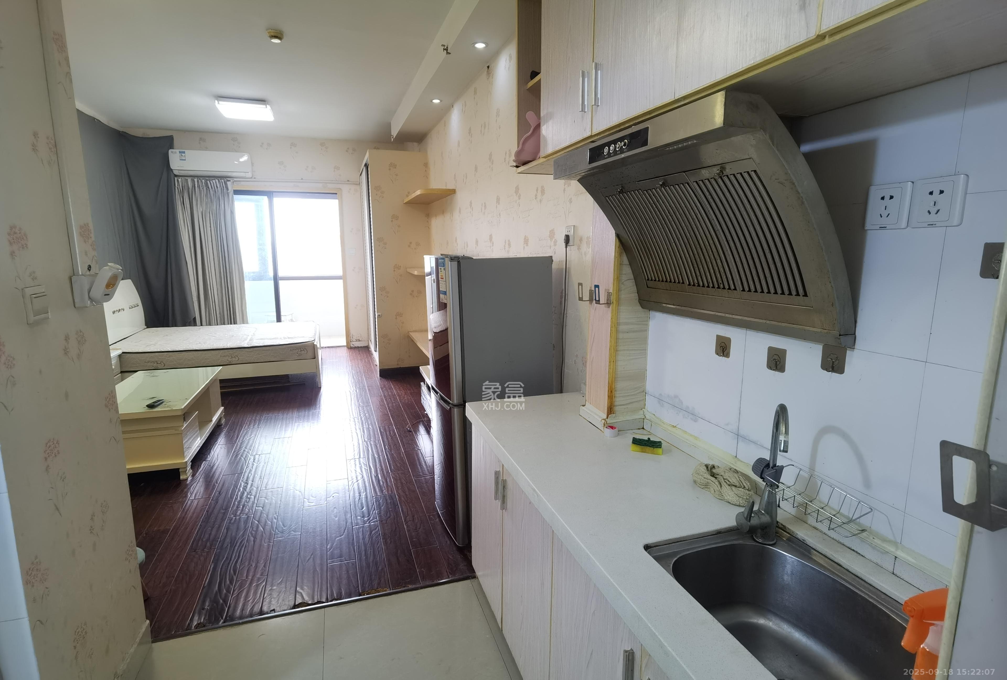 喜盈门范城 1室1厅1卫 1300.0元/月 喜盈门范城 1室1厅1卫 1300.0元/月室内图