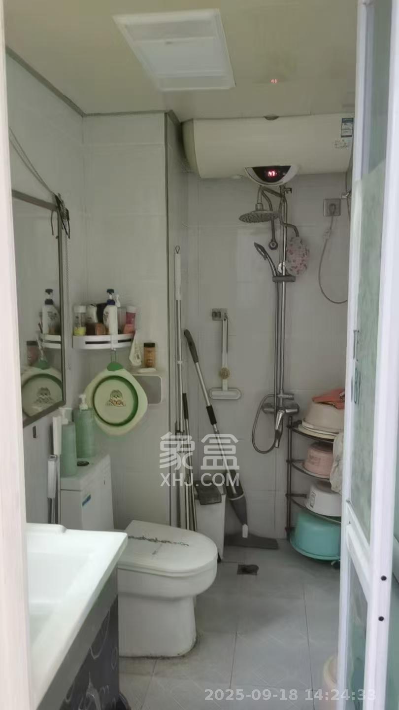 万博汇 2室1厅1卫 2000.0元/月 万博汇 2室1厅1卫 2000.0元/月室内图