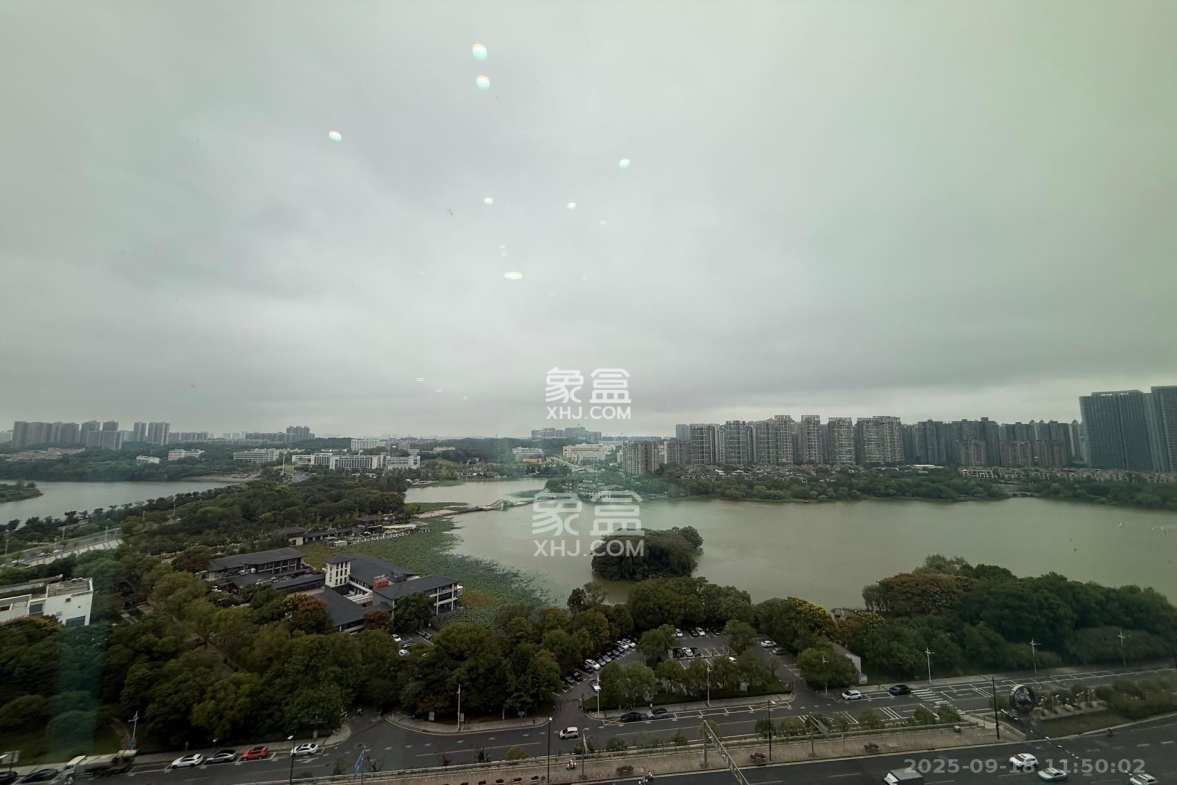 绿地V岛 1室1厅1卫 2500.0元/月 绿地V岛 1室1厅1卫 2500.0元/月室内图