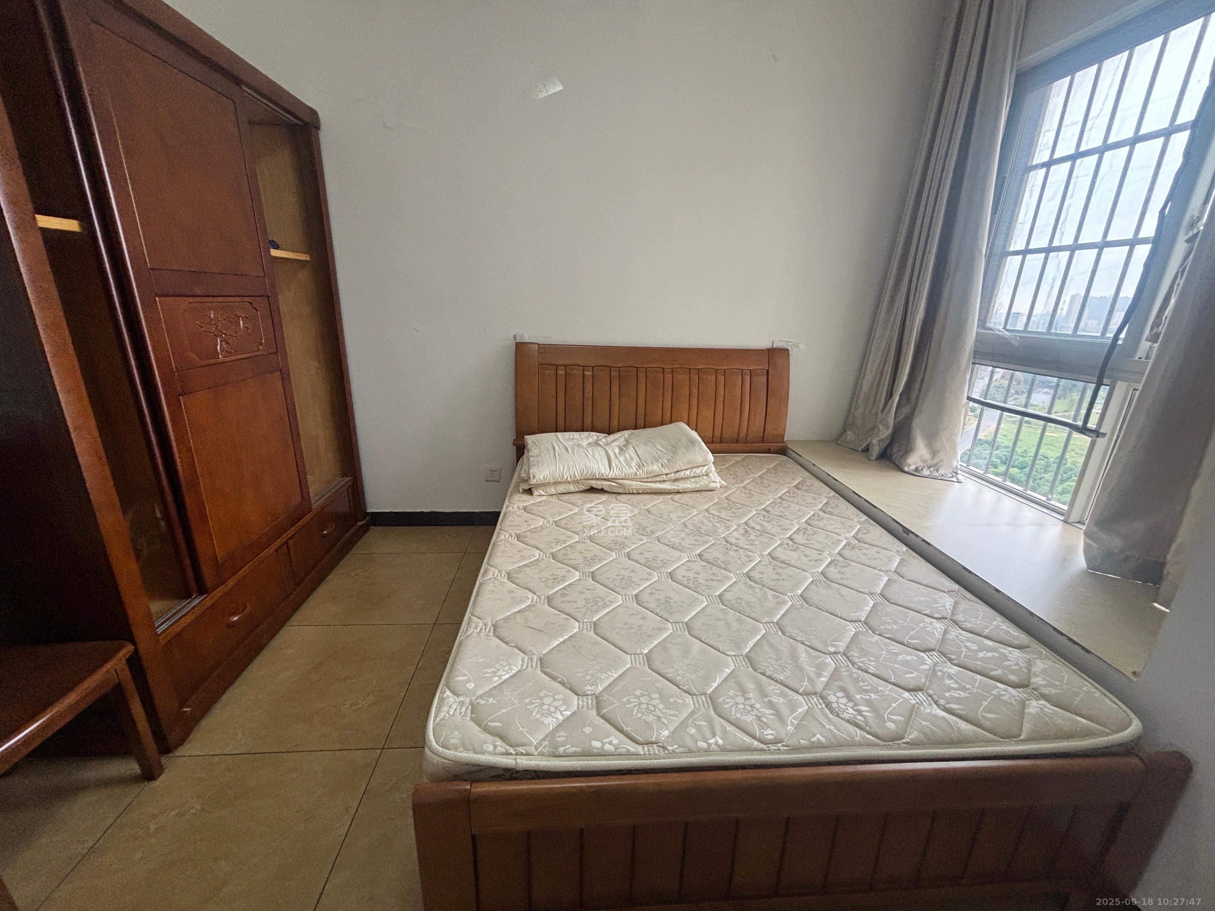 光明城市(星辰青年城) 3室2厅2卫 2000.0元/月 光明城市(星辰青年城) 3室2厅2卫 2000.0元/月室内图