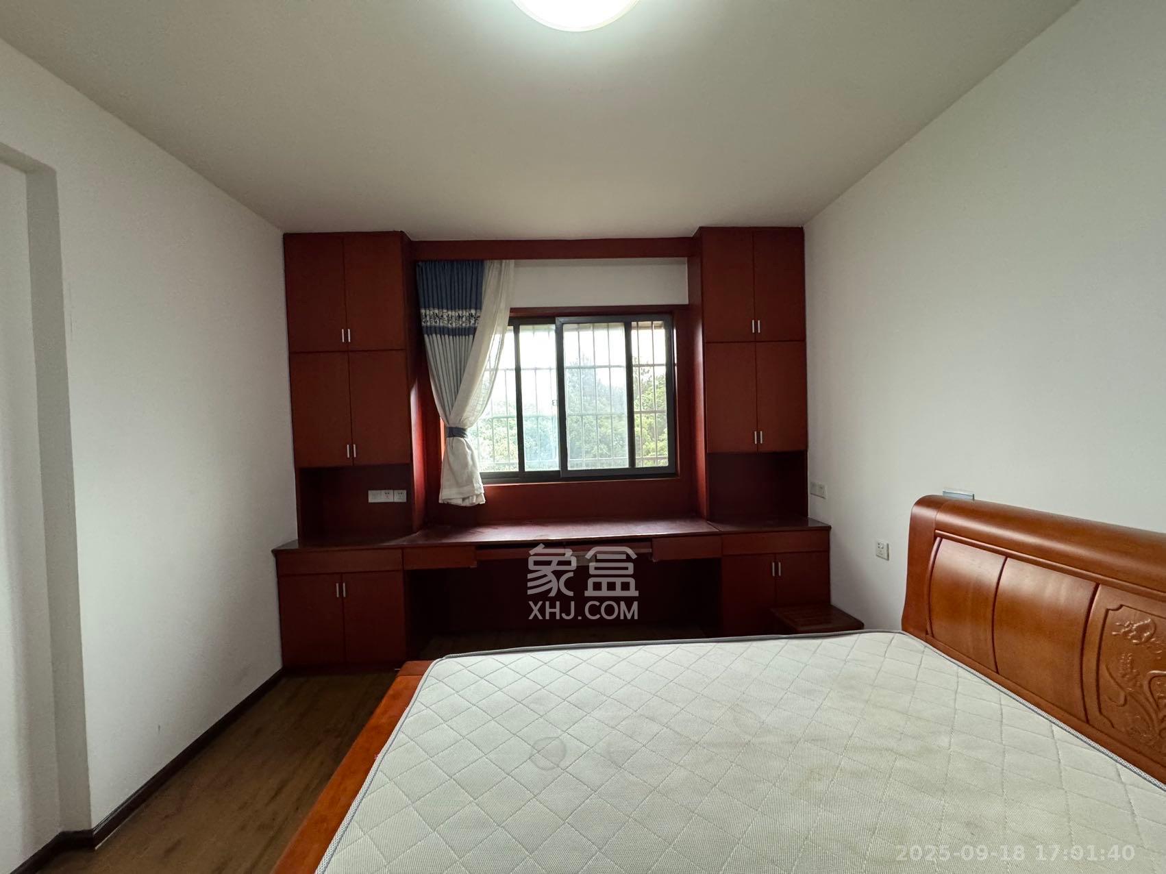 优山美地  3室2厅2卫    2600.0元/月室内图