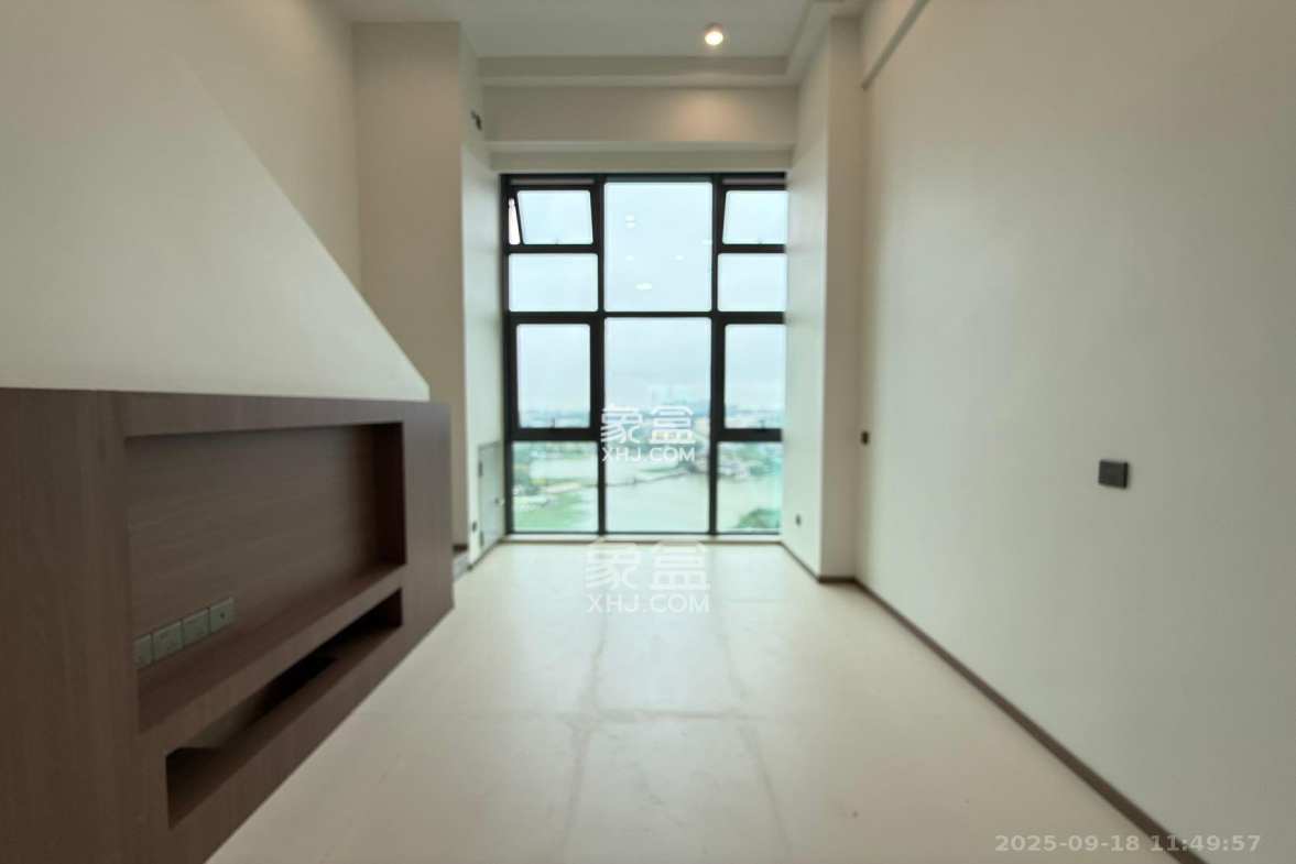 绿地V岛 1室1厅1卫 2500.0元/月 绿地V岛 1室1厅1卫 2500.0元/月室内图