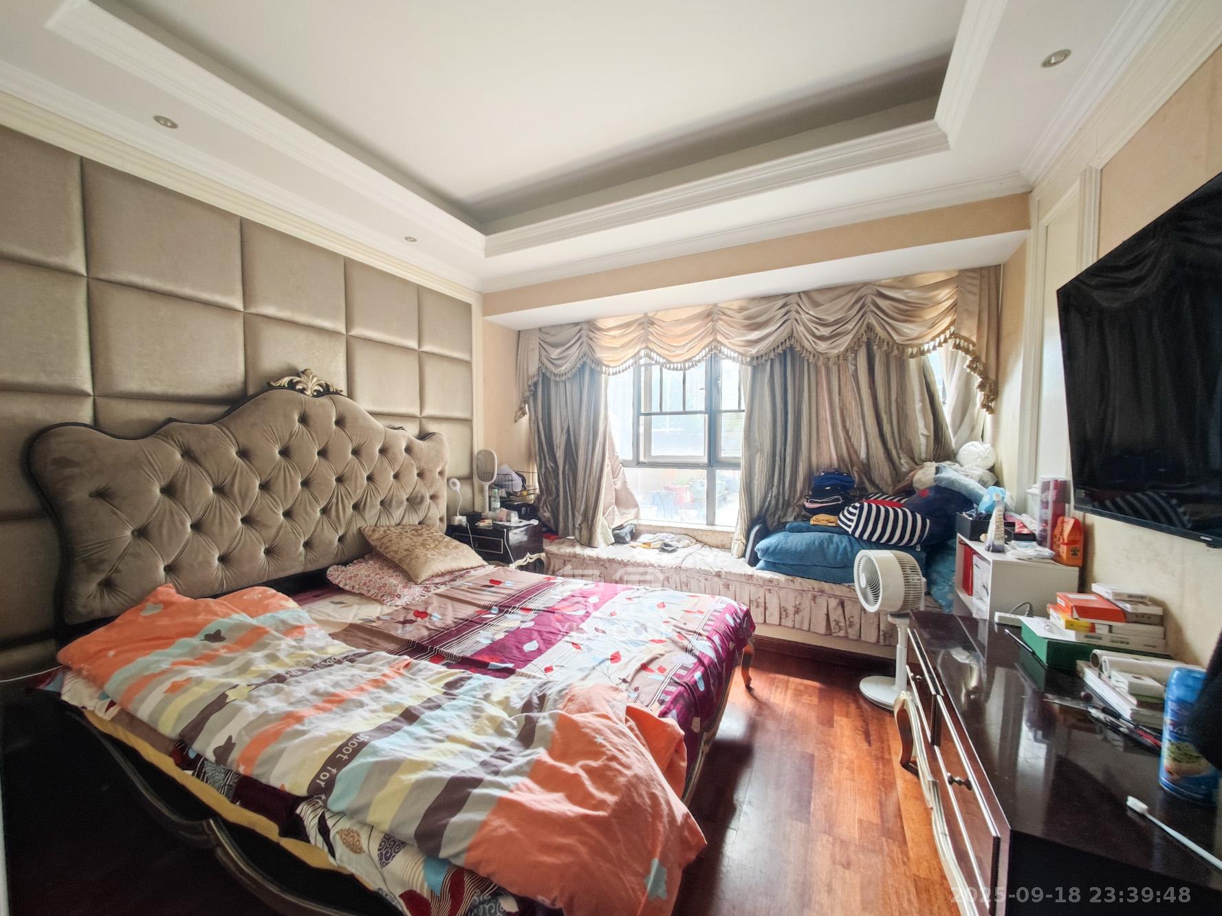 潇湘名城(新里程潇湘名城) 4室2厅2卫 142.0万 潇湘名城(新里程潇湘名城) 4室2厅2卫 142.0万卧室