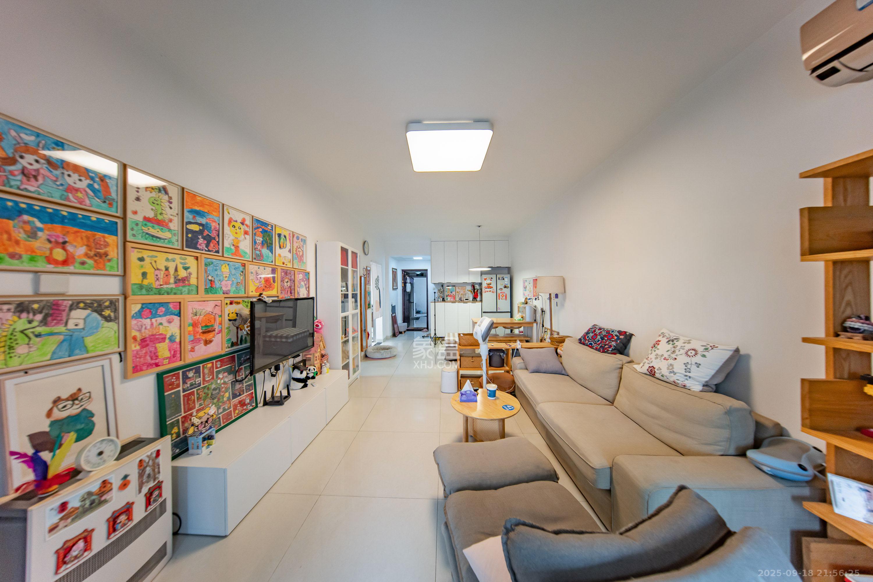 米兰春天 3室1厅1卫 48.0万 米兰春天 3室1厅1卫 48.0万客厅