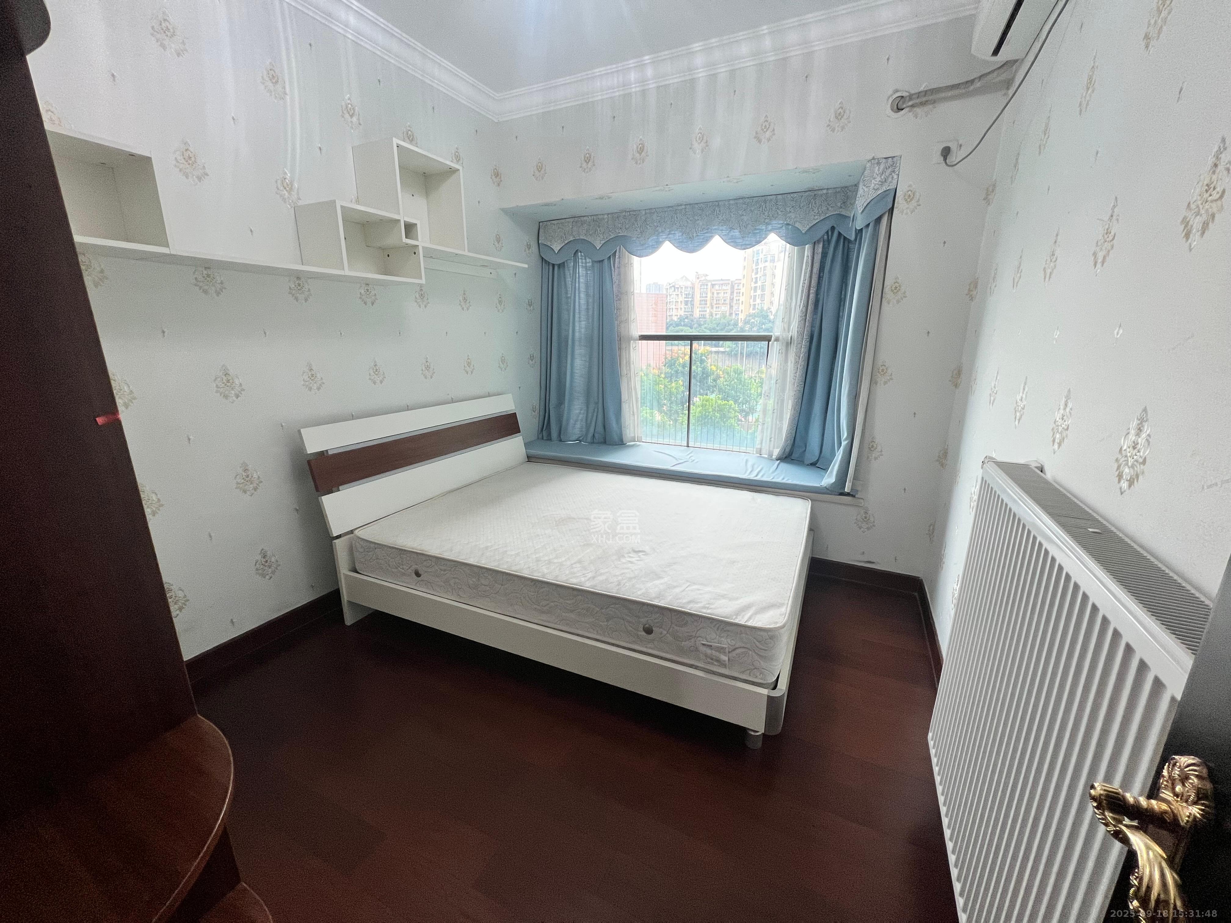 恒大雅苑 3室2厅2卫 2800.0元/月 恒大雅苑 3室2厅2卫 2800.0元/月室内图