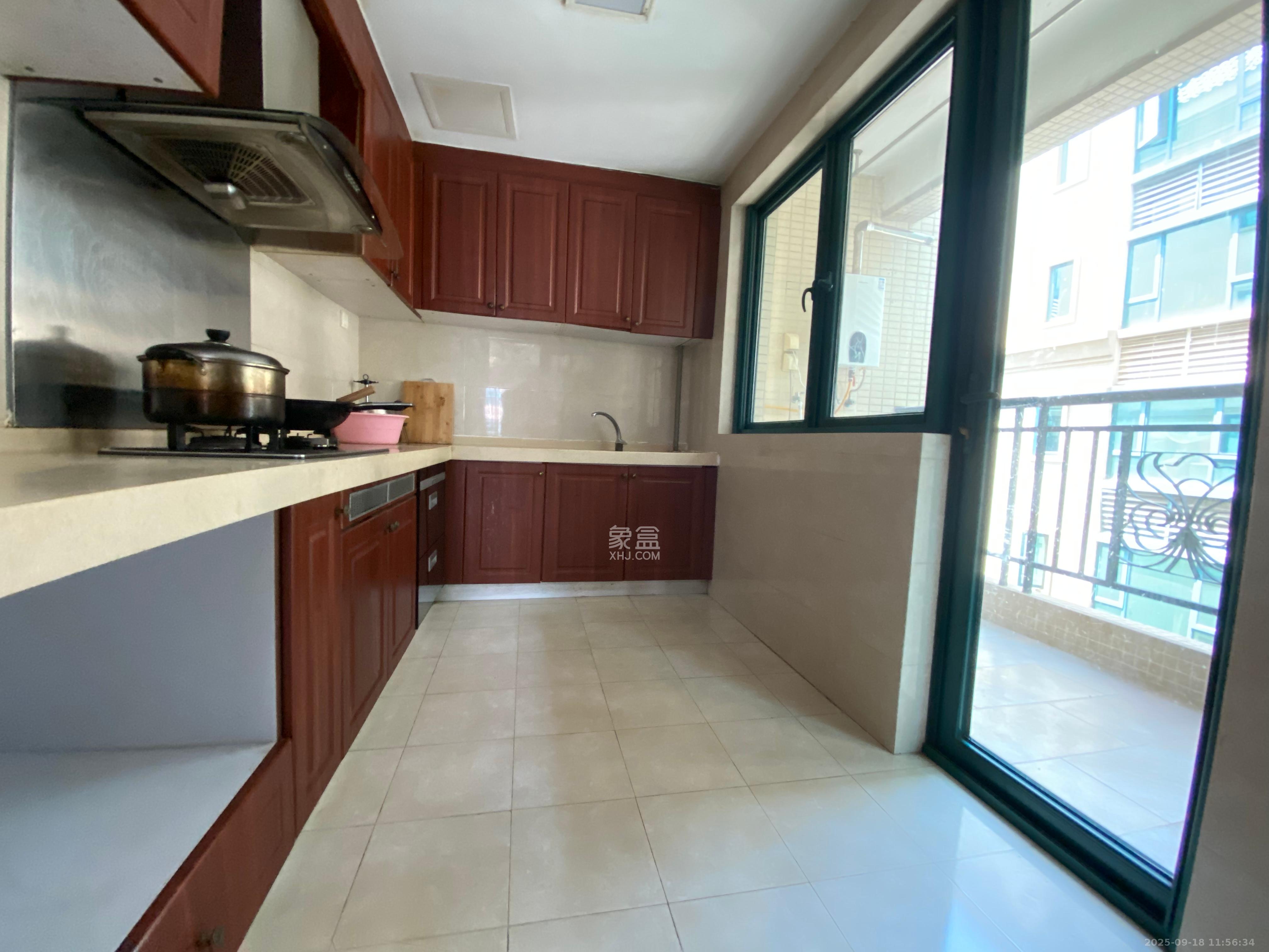 恒大名都 3室2厅2卫 1600.0元/月 恒大名都 3室2厅2卫 1600.0元/月室内图