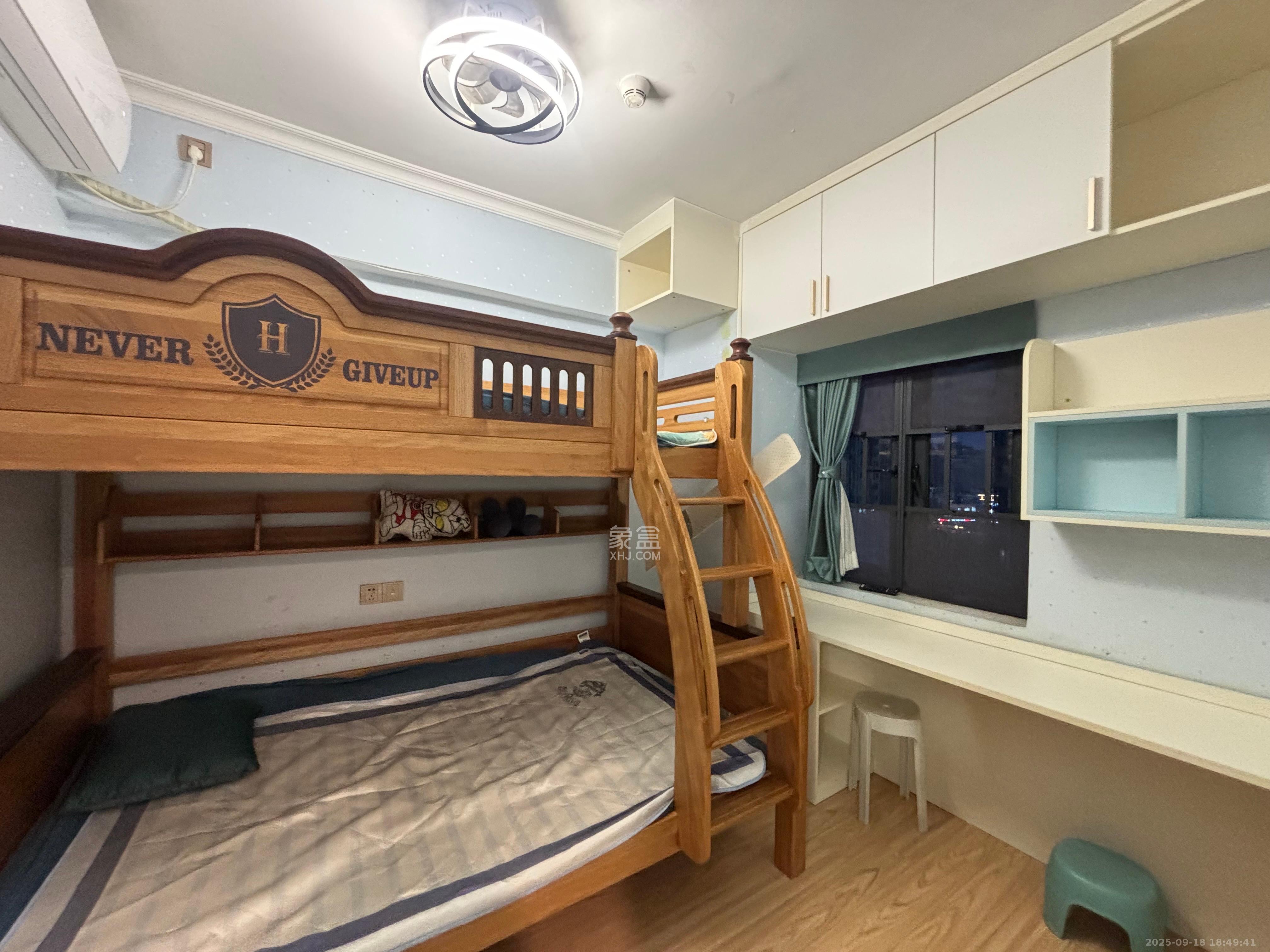 碧桂园城市之光   76.0㎡      2800.0元/月室内图