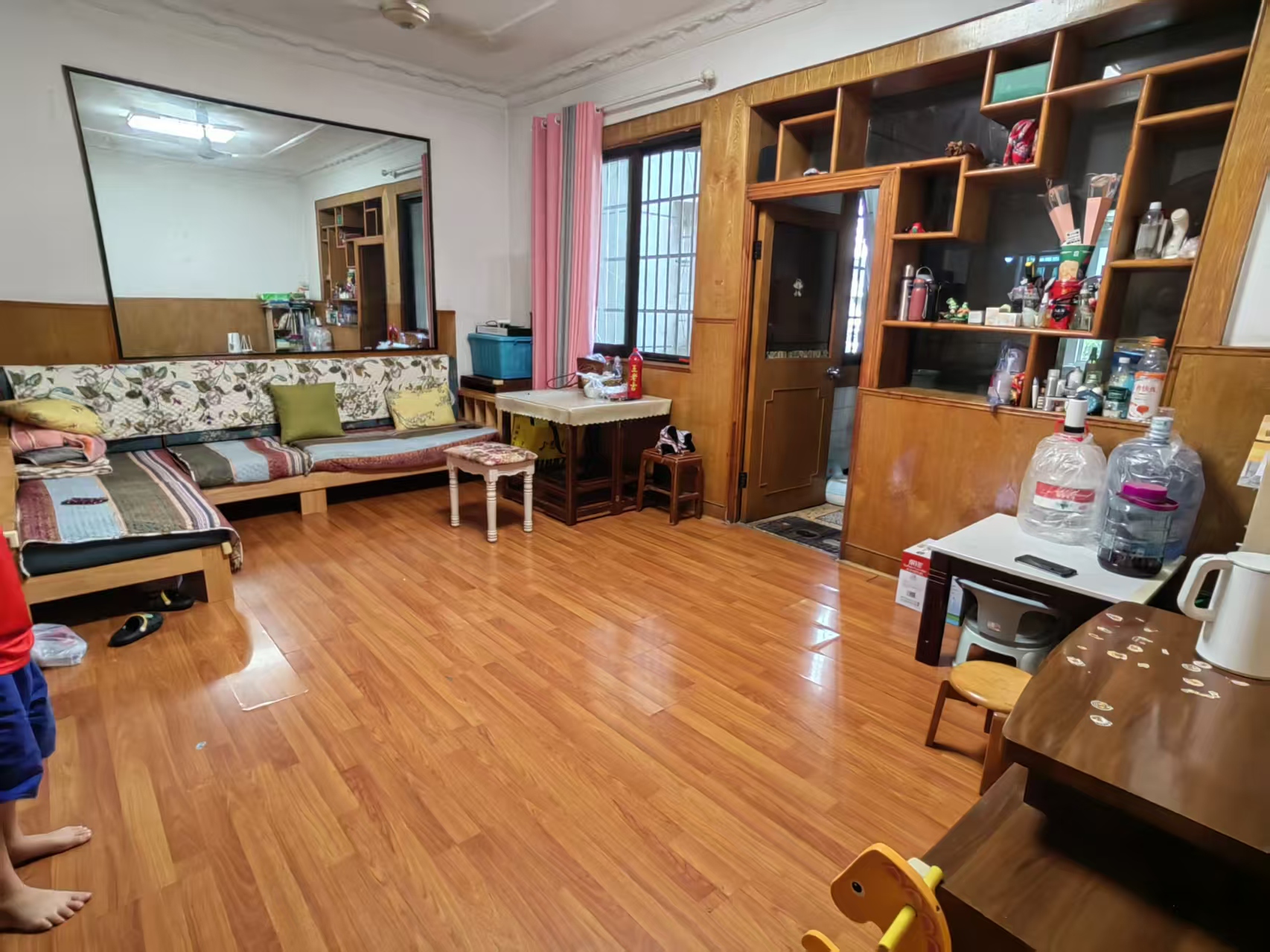 会龙山社区 3室2厅1卫 1500.0元/月 会龙山社区 3室2厅1卫 1500.0元/月室内图