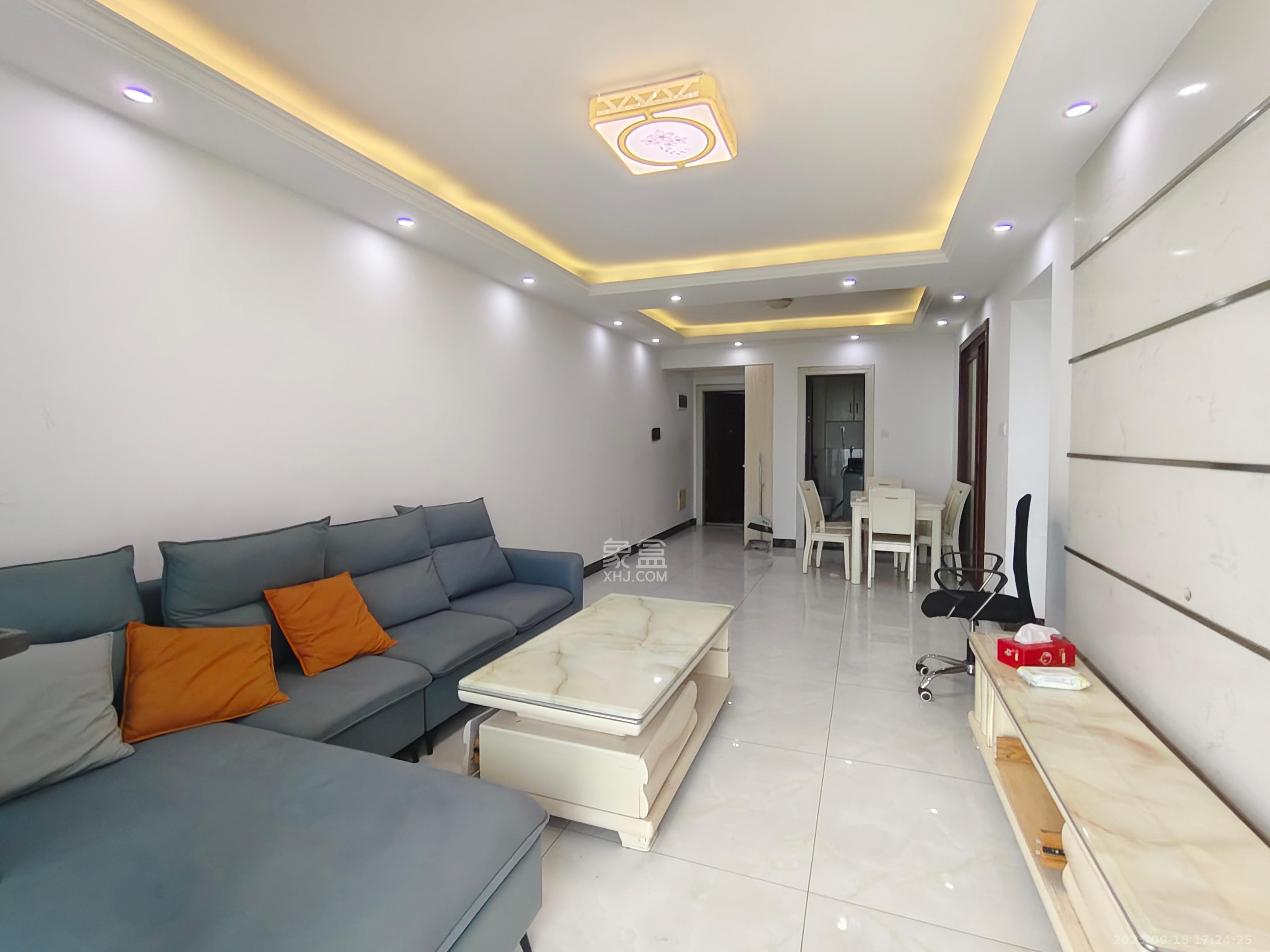 华润橡树湾  3室2厅1卫    2000.0元/月室内图