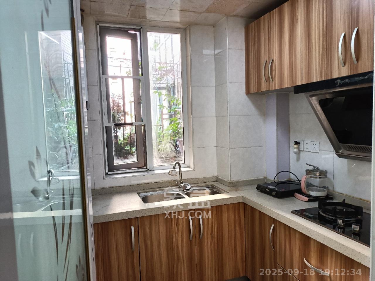 丽发新城 2室2厅1卫 1750.0元/月 丽发新城 2室2厅1卫 1750.0元/月室内图