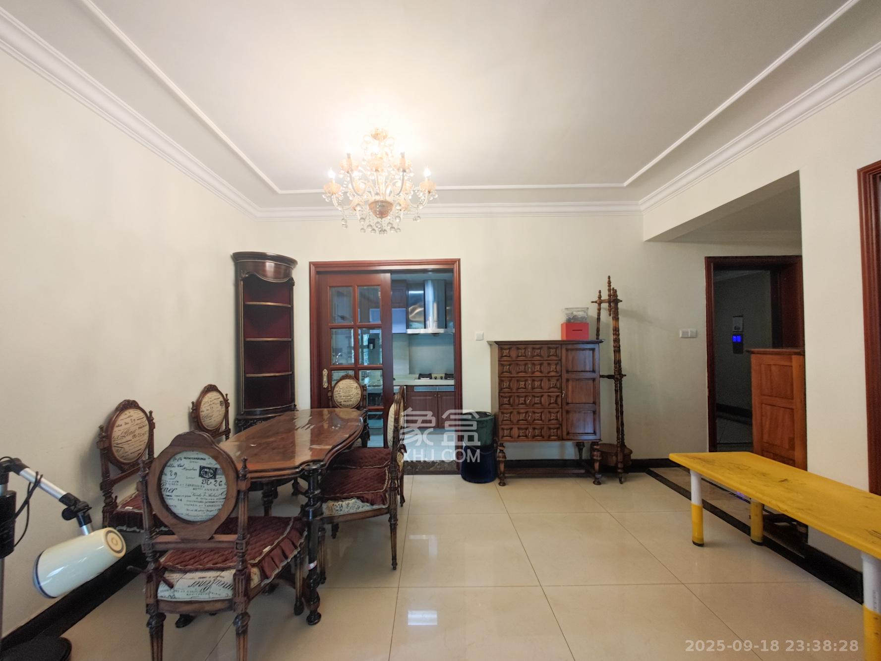 恒大城  4室2厅2卫    116.0万其他