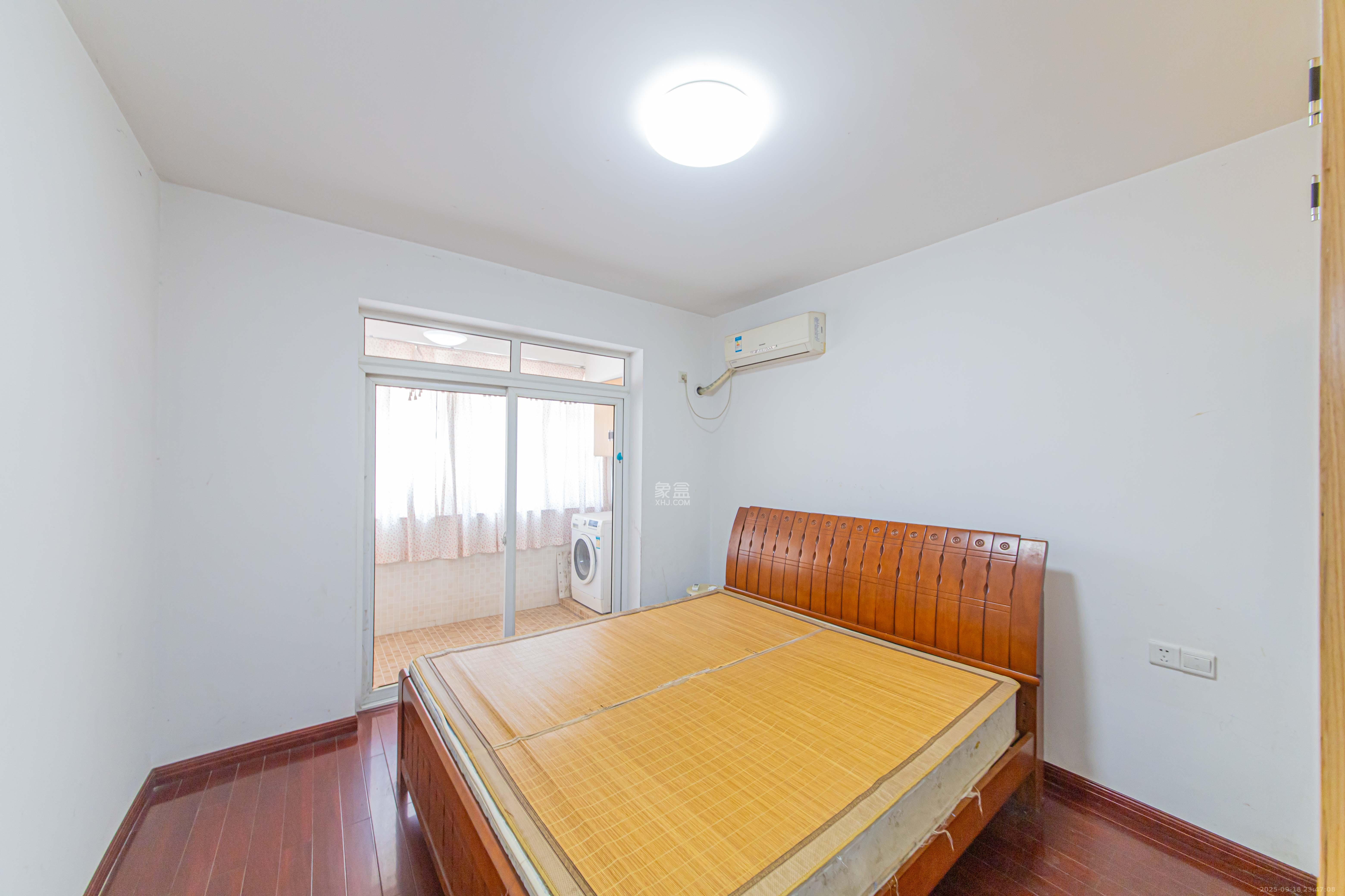 韶峰星苑（韶峰尚南UP公寓）  3室2厅1卫    48.0万卧室