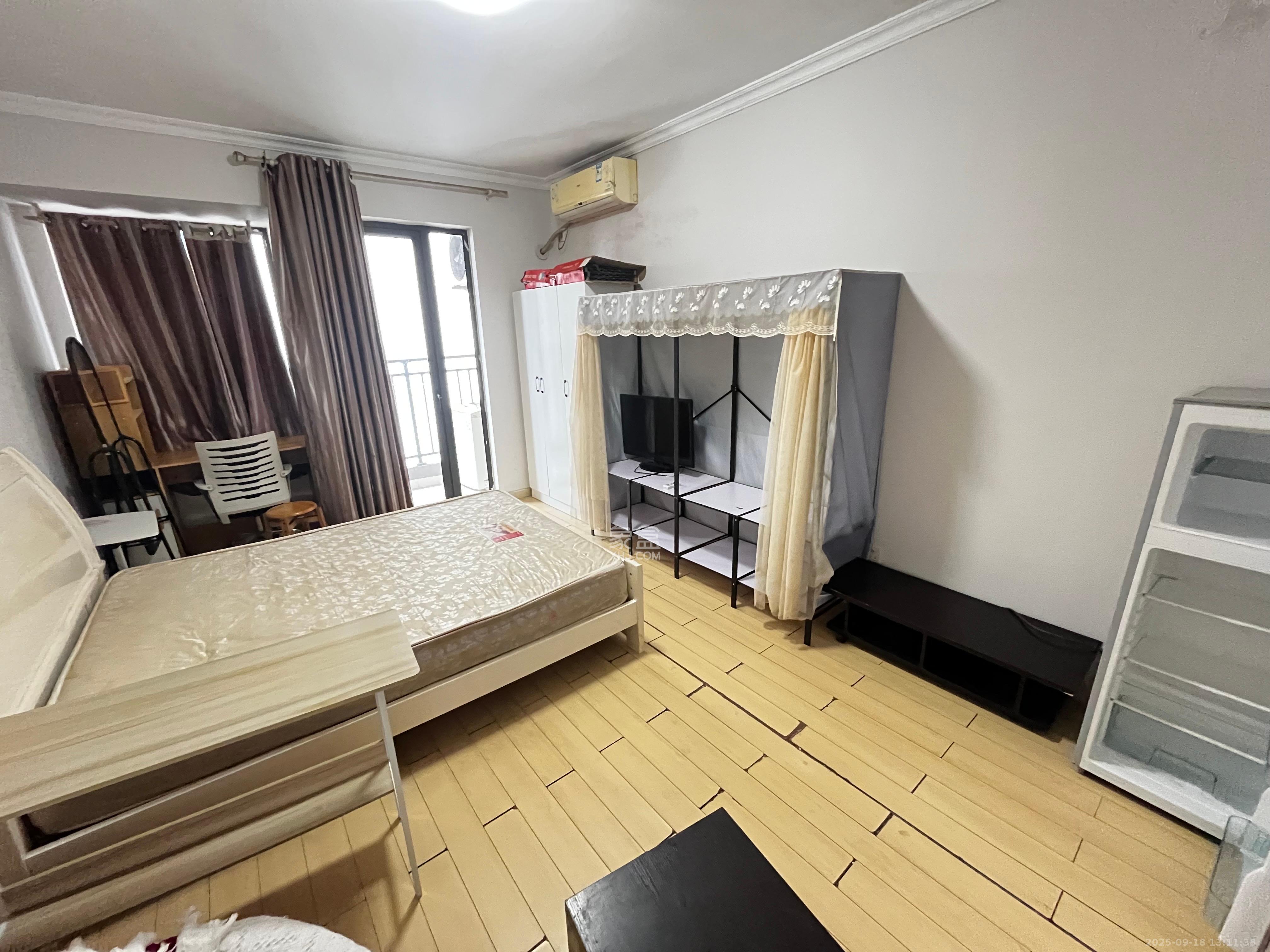 万科城市花园 1室1厅0卫 1400.0元/月 万科城市花园 1室1厅0卫 1400.0元/月室内图