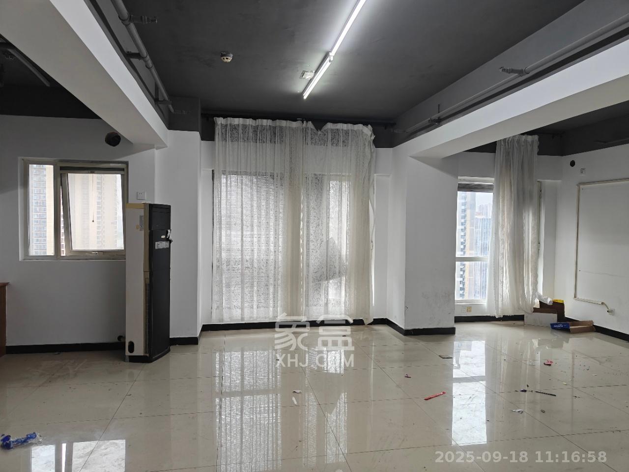 北辰三角洲B1E1区  1室1厅1卫    3100.0元/月室内图