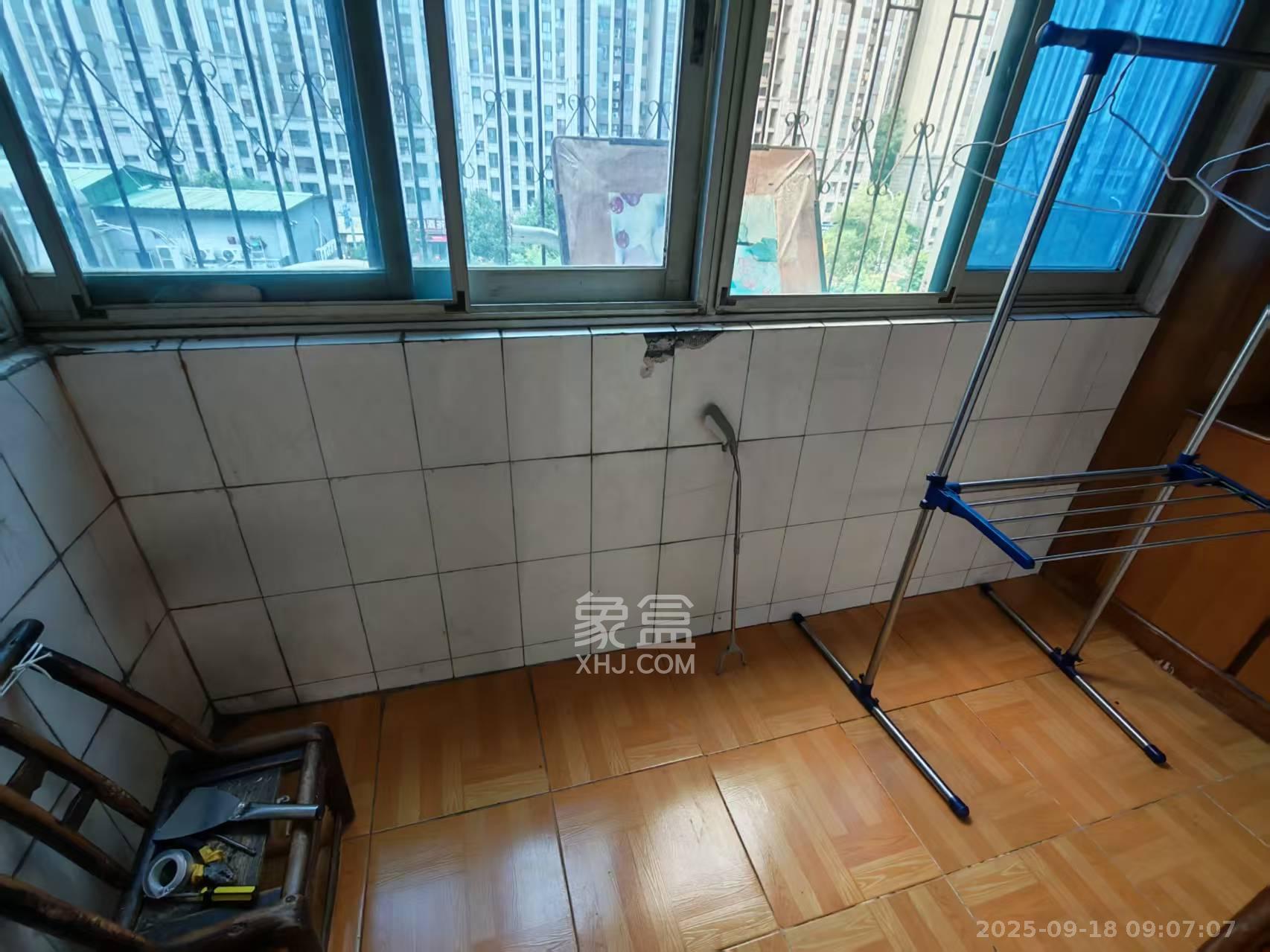 府后路小区 2室1厅1卫 1600.0元/月 府后路小区 2室1厅1卫 1600.0元/月室内图