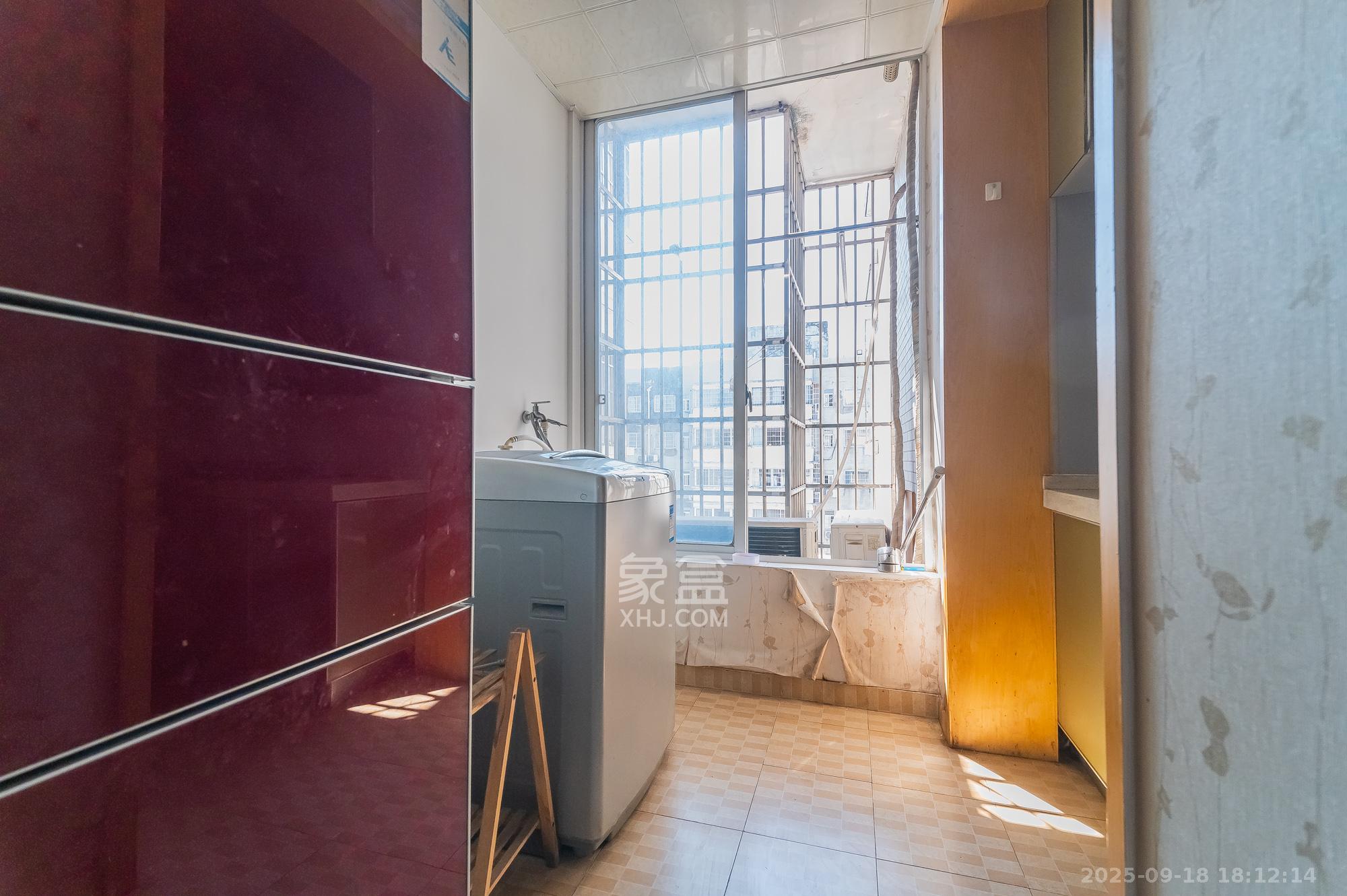 锦璨家园 2室2厅1卫 42.8万 锦璨家园 2室2厅1卫 42.8万阳台