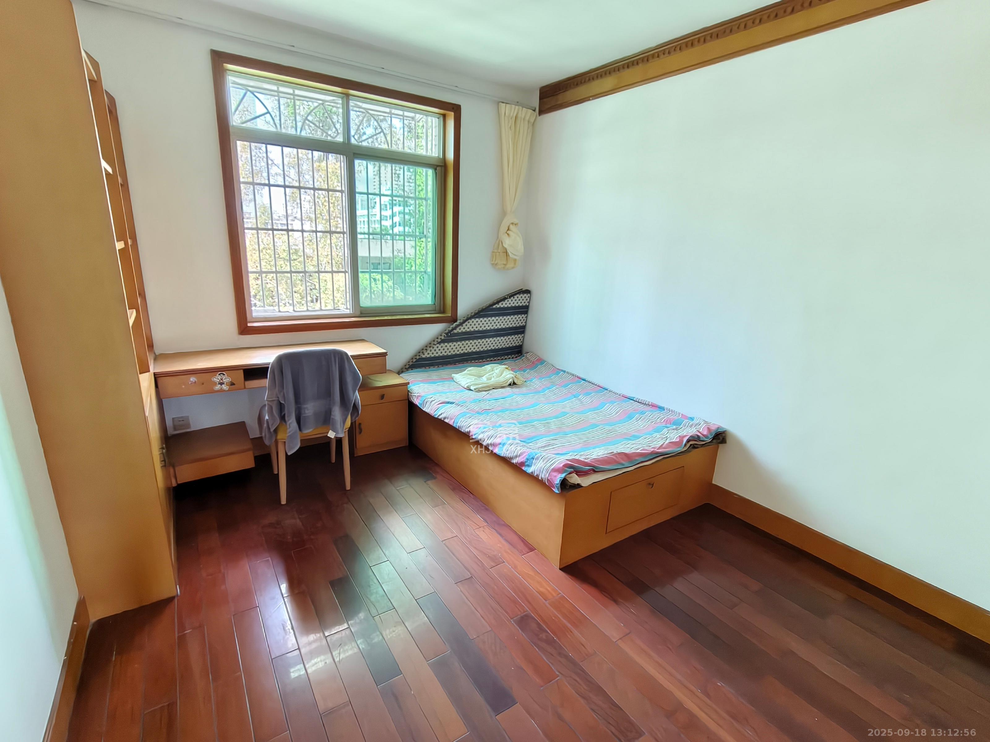 人民新村 3室2厅2卫 2600.0元/月 人民新村 3室2厅2卫 2600.0元/月室内图