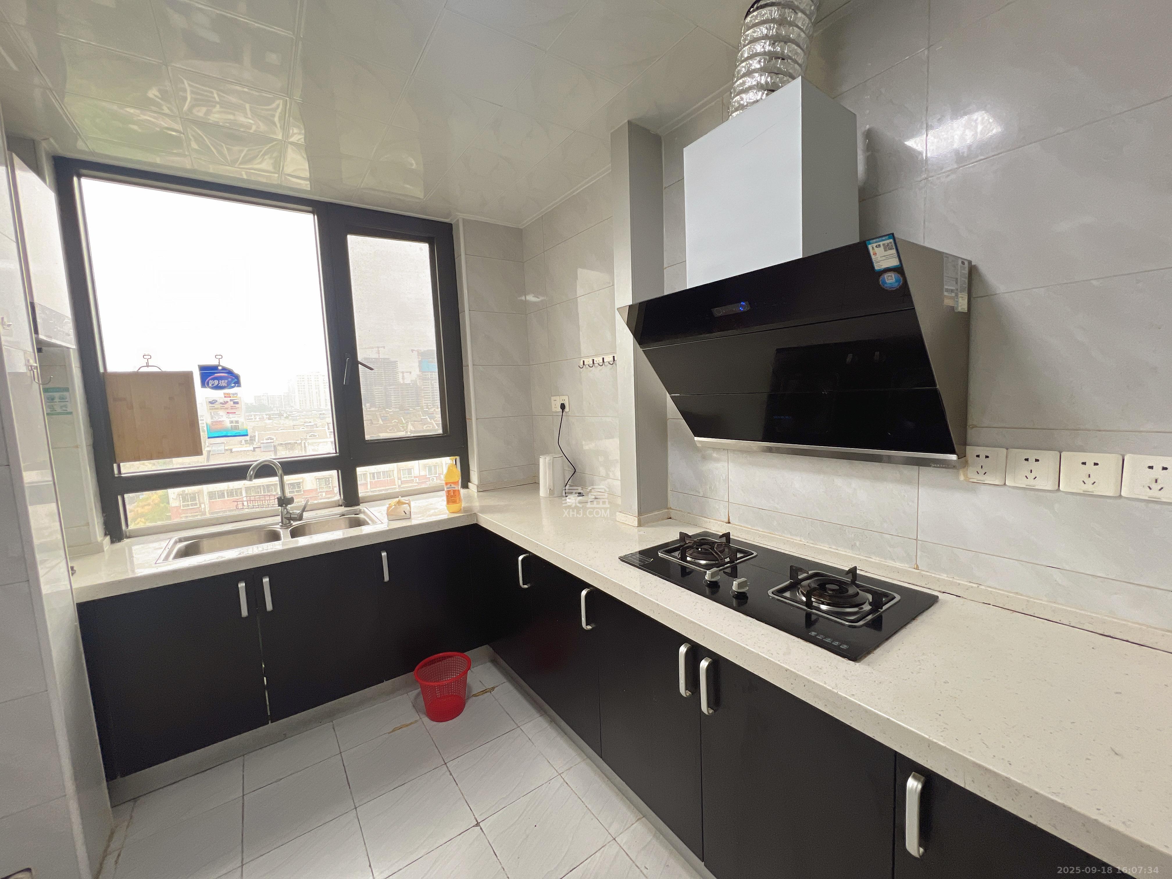 振业城一期 4室0厅0卫 3500.0元/月 振业城一期 4室0厅0卫 3500.0元/月室内图