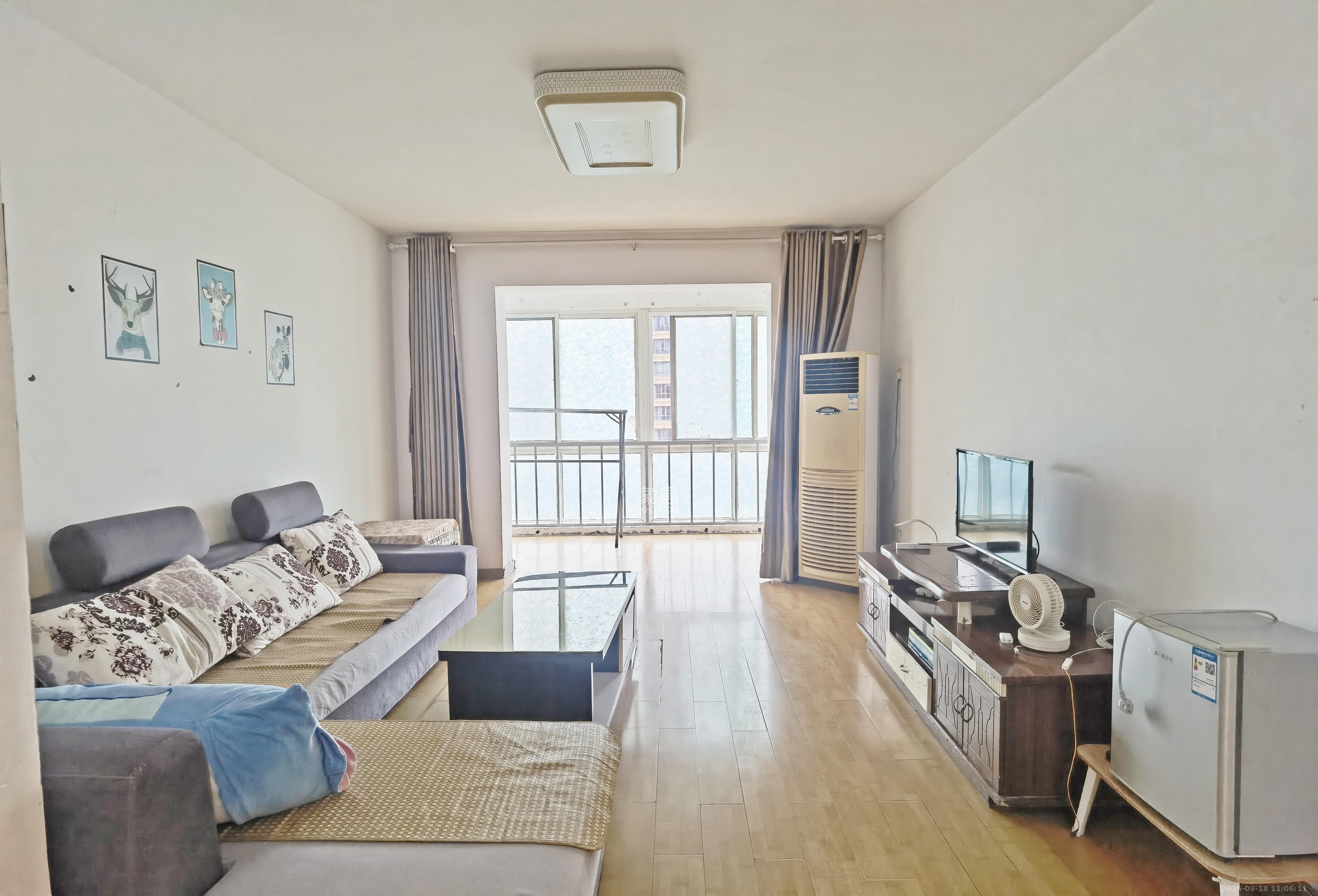 枫林美景  2室2厅1卫   2100.00元/月
