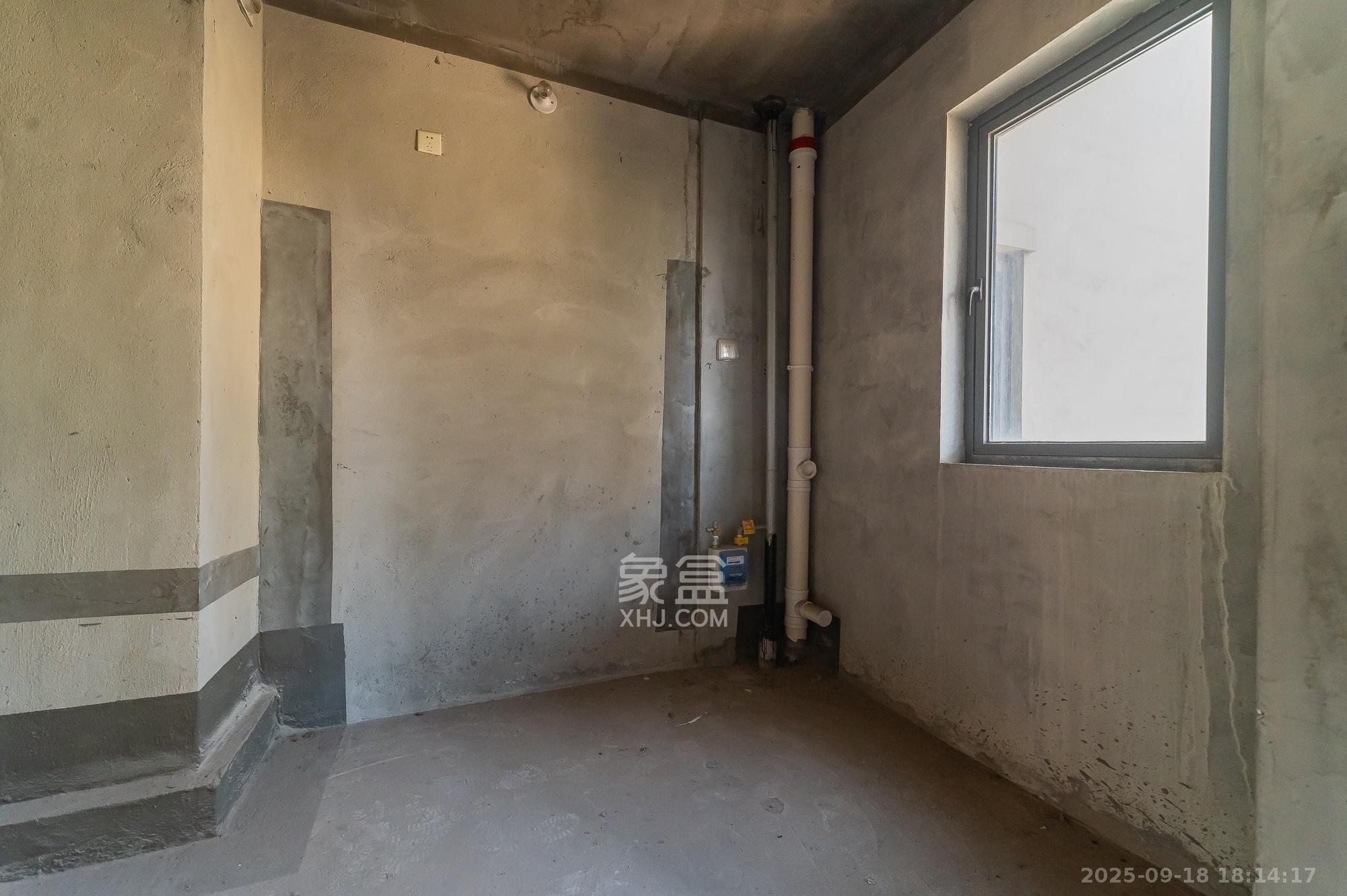 中建悦和城  4室2厅2卫    121.8万 中建悦和城  4室2厅2卫    121.8万其他