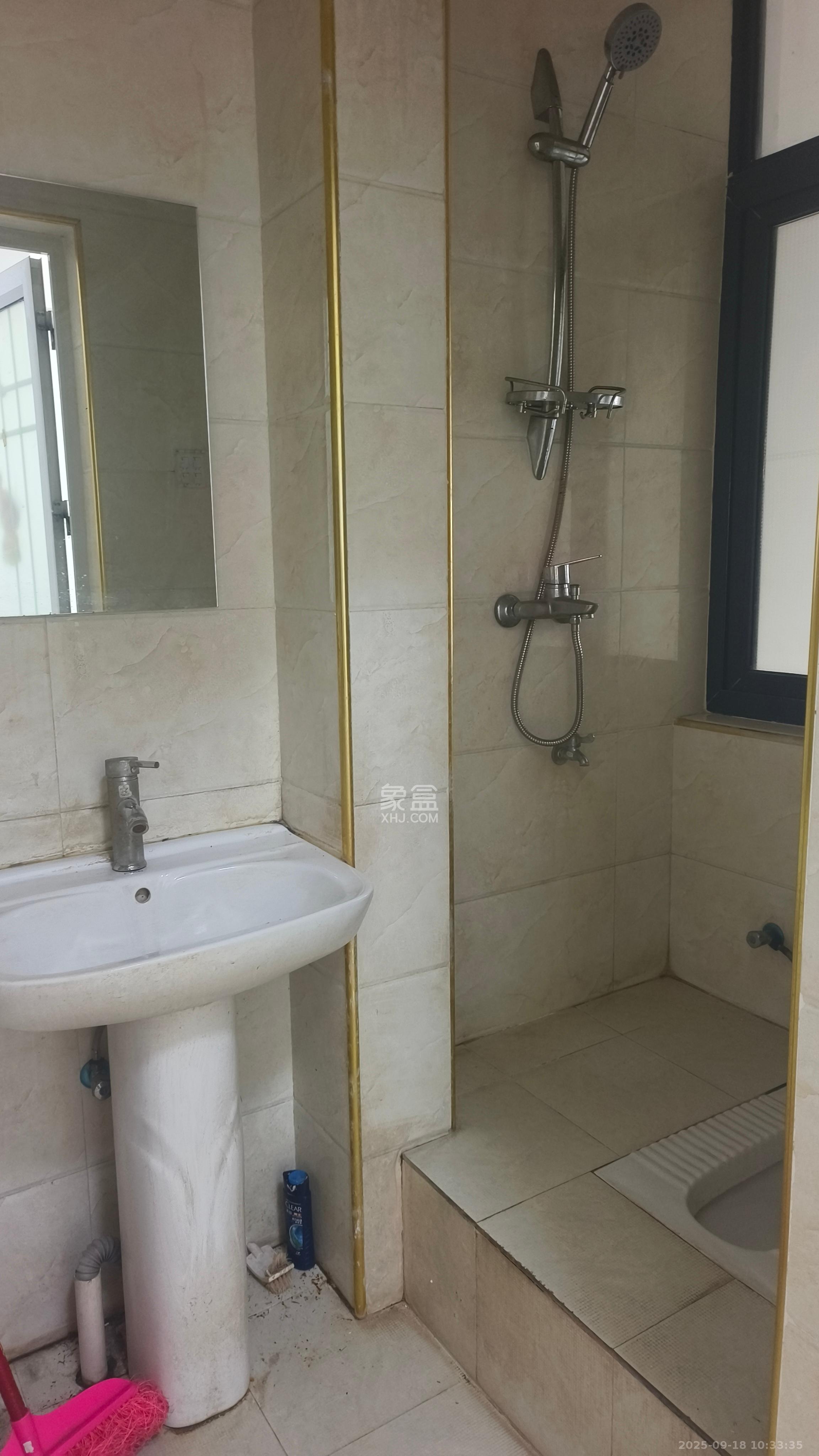 红树湾 1室1厅1卫 1150.0元/月 红树湾 1室1厅1卫 1150.0元/月室内图