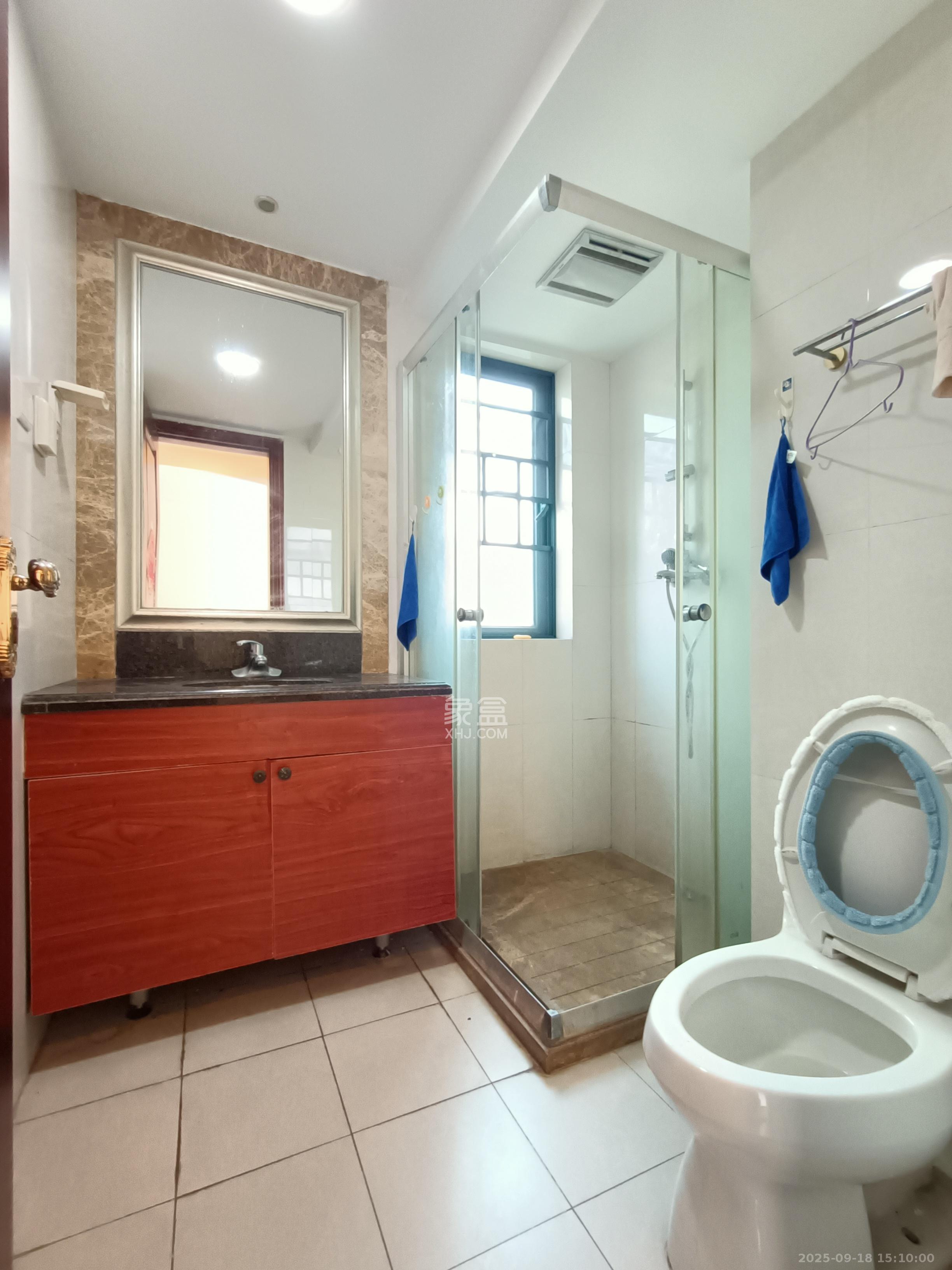 恒大城 2室2厅1卫 1700.0元/月 恒大城 2室2厅1卫 1700.0元/月室内图