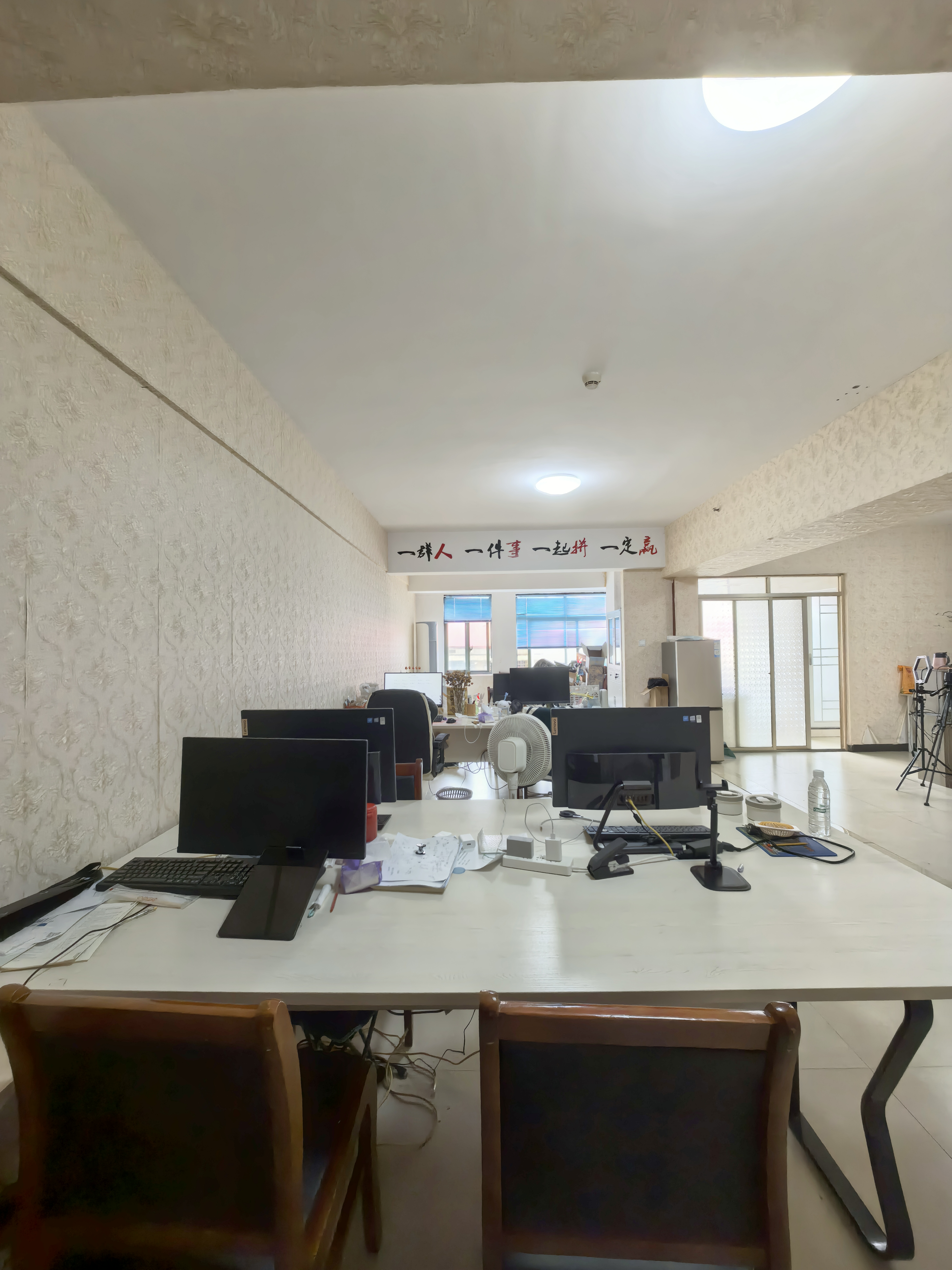 财智公馆大厦(瑞士国际酒店) 1室0厅0卫 38.8万 财智公馆大厦(瑞士国际酒店) 1室0厅0卫 38.8万客厅