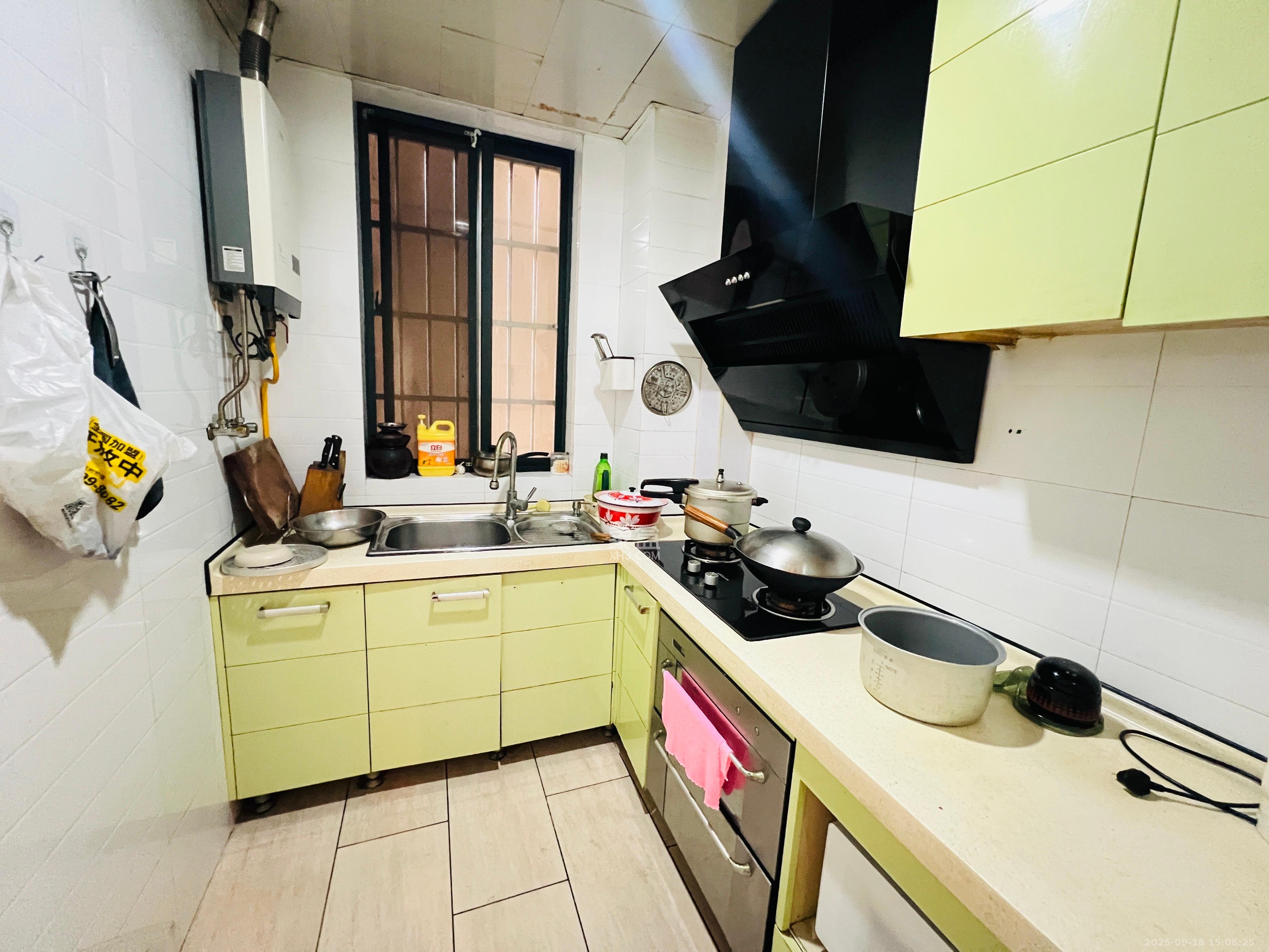 世嘉国际华城  2室2厅1卫    2500.0元/月室内图