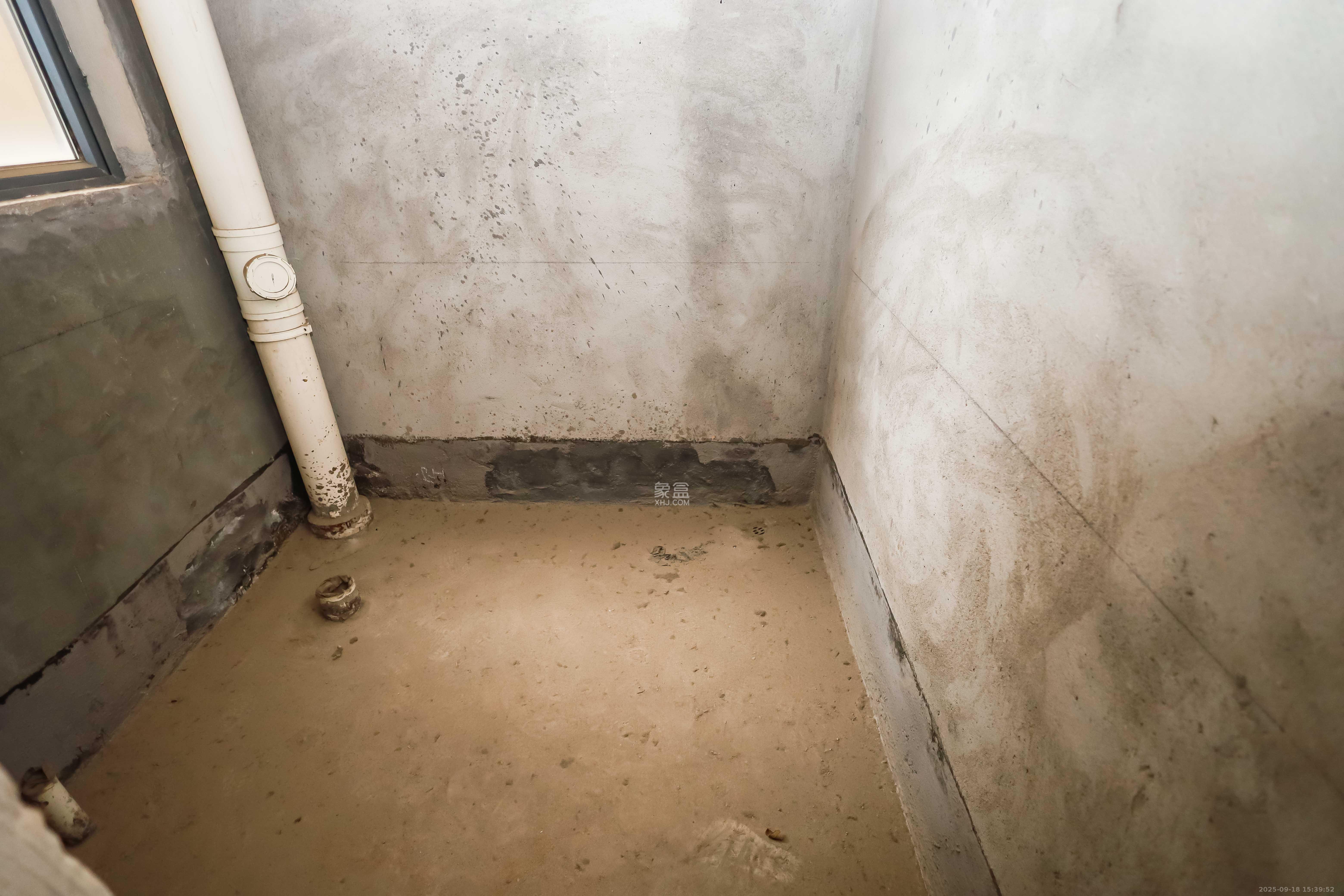 卓越蔚蓝海岸二期 3室2厅2卫 130.0万 卓越蔚蓝海岸二期 3室2厅2卫 130.0万卫生间