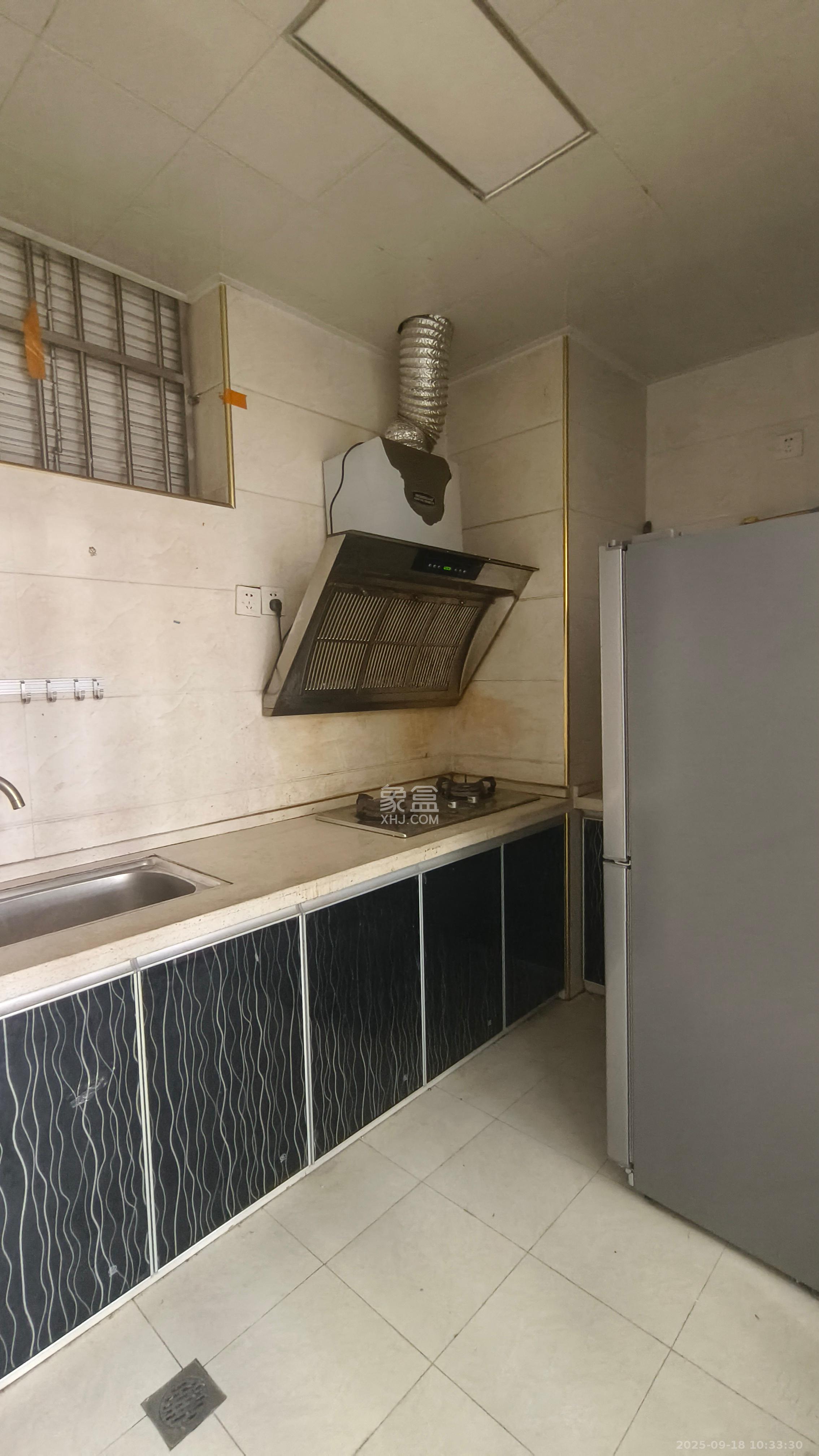 红树湾 1室1厅1卫 1150.0元/月 红树湾 1室1厅1卫 1150.0元/月室内图