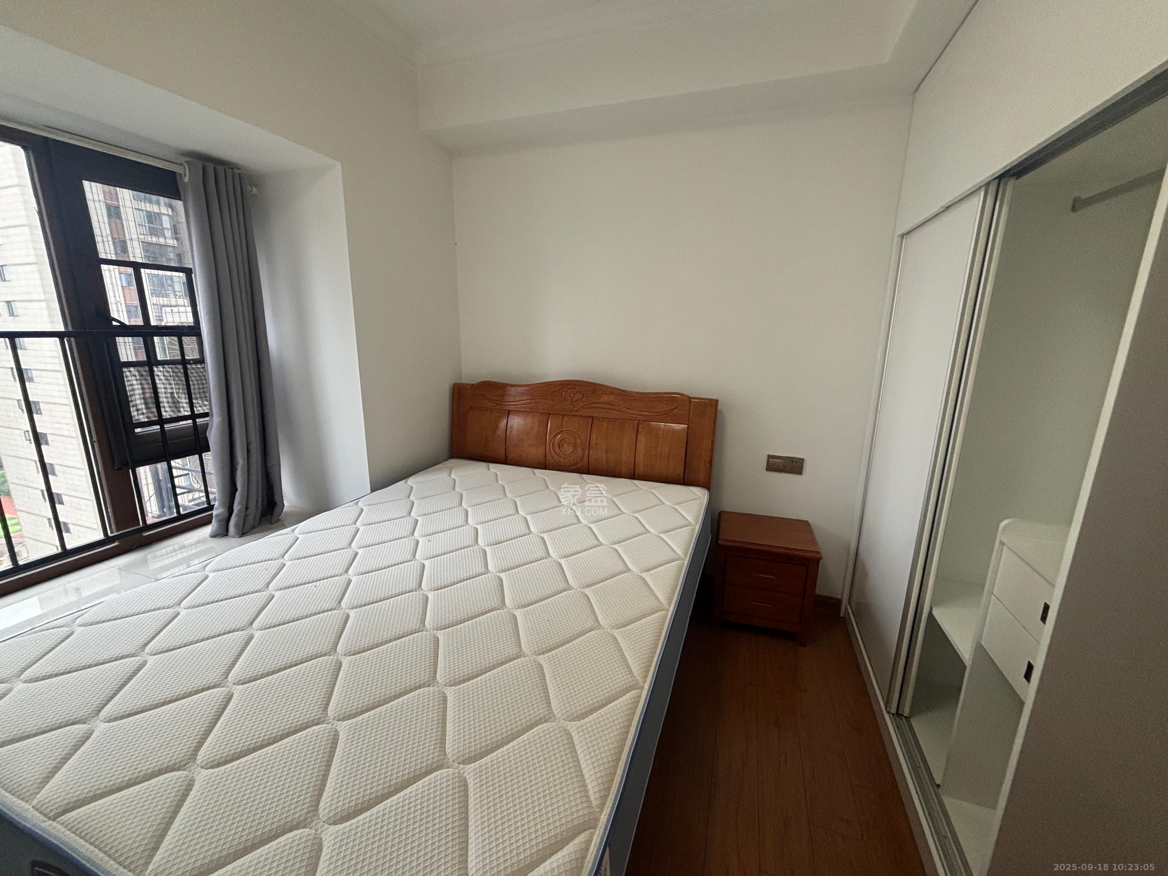 碧桂园星城首府  3室2厅1卫    2500.0元/月室内图