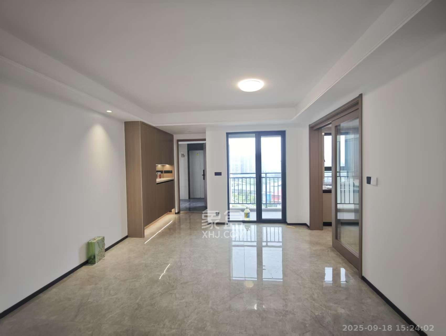 德奥上河城章 4室2厅2卫 4500.0元/月 德奥上河城章 4室2厅2卫 4500.0元/月室内图