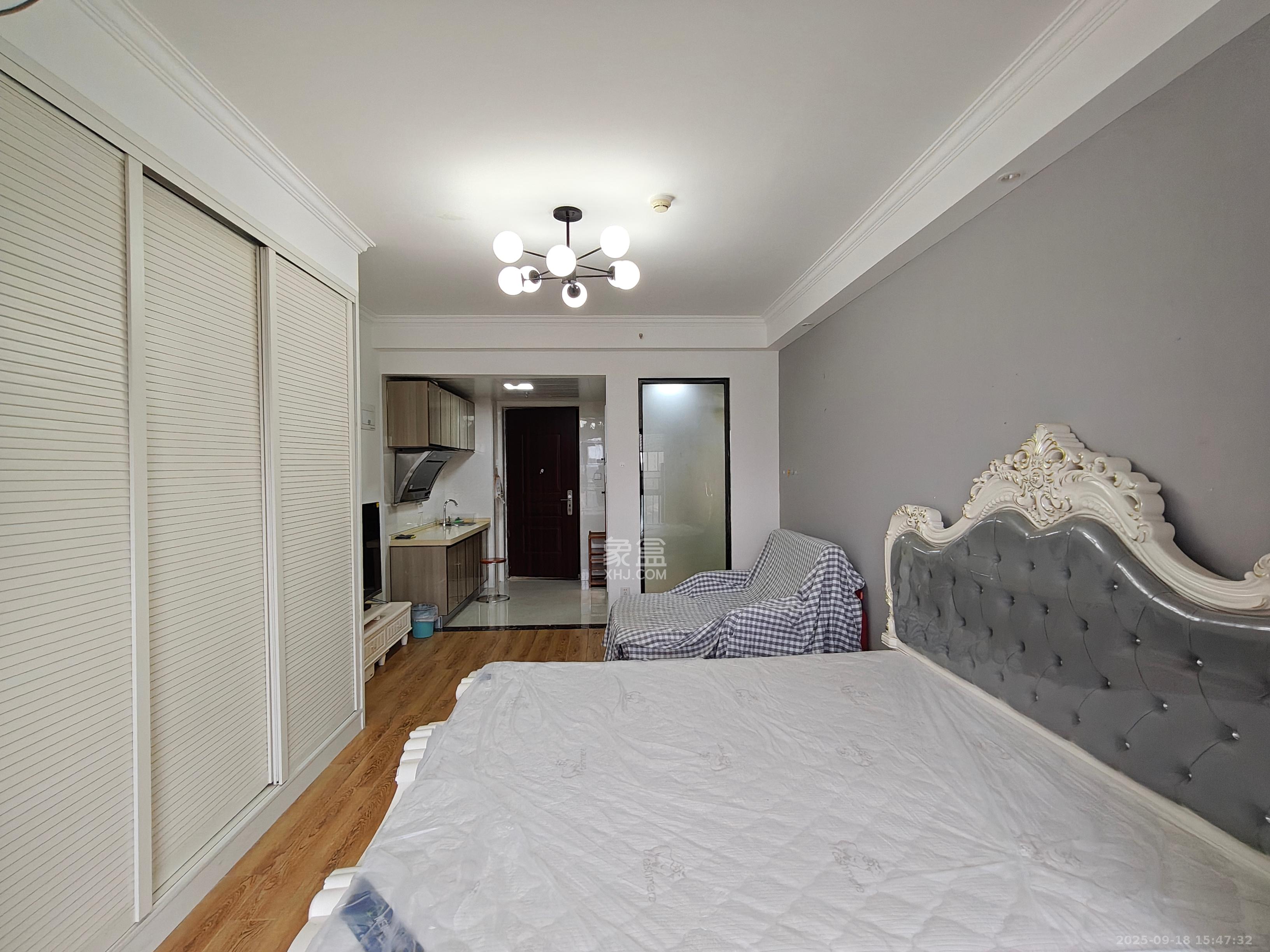 中海新城熙岸(中信新城五期)  1室0厅1卫    1250.0元/月 中海新城熙岸(中信新城五期)  1室0厅1卫    1250.0元/月