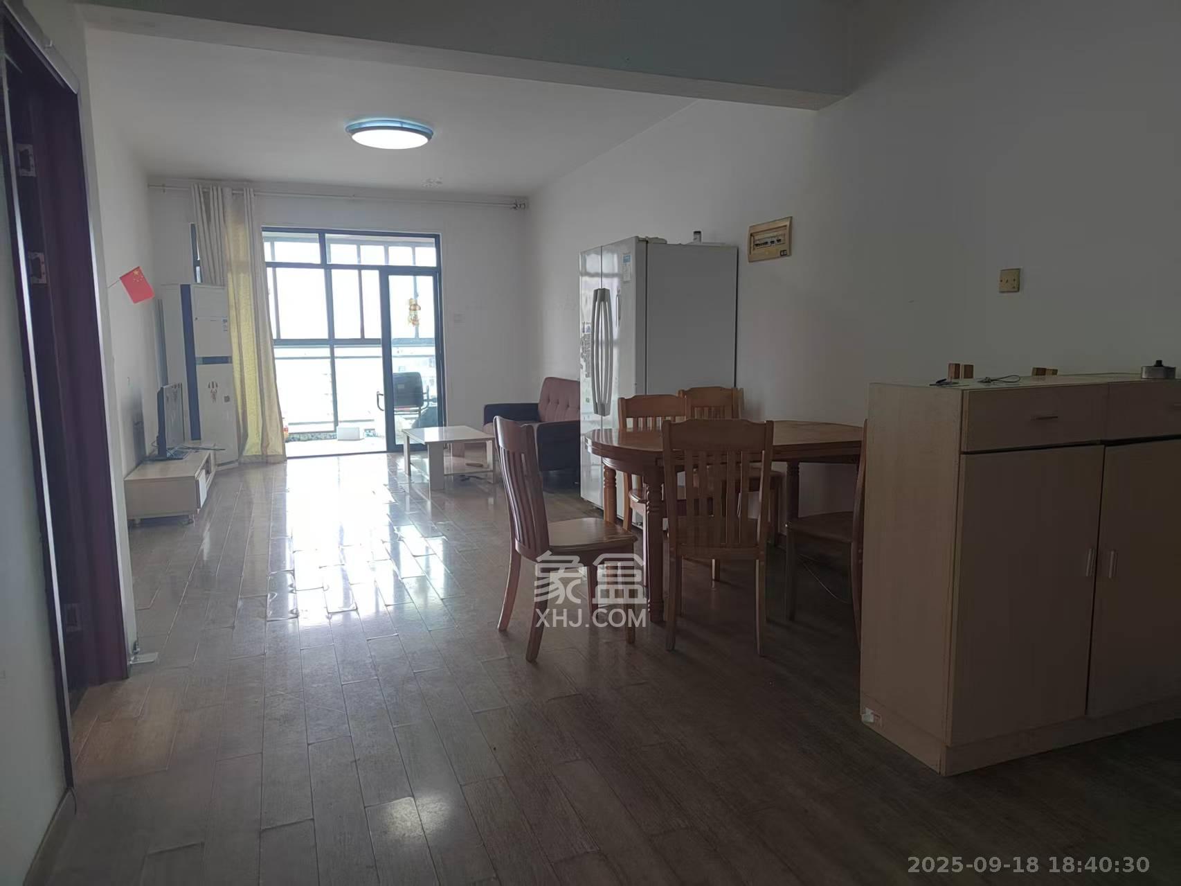 巢之恋 2室2厅1卫 1900.0元/月 巢之恋 2室2厅1卫 1900.0元/月室内图